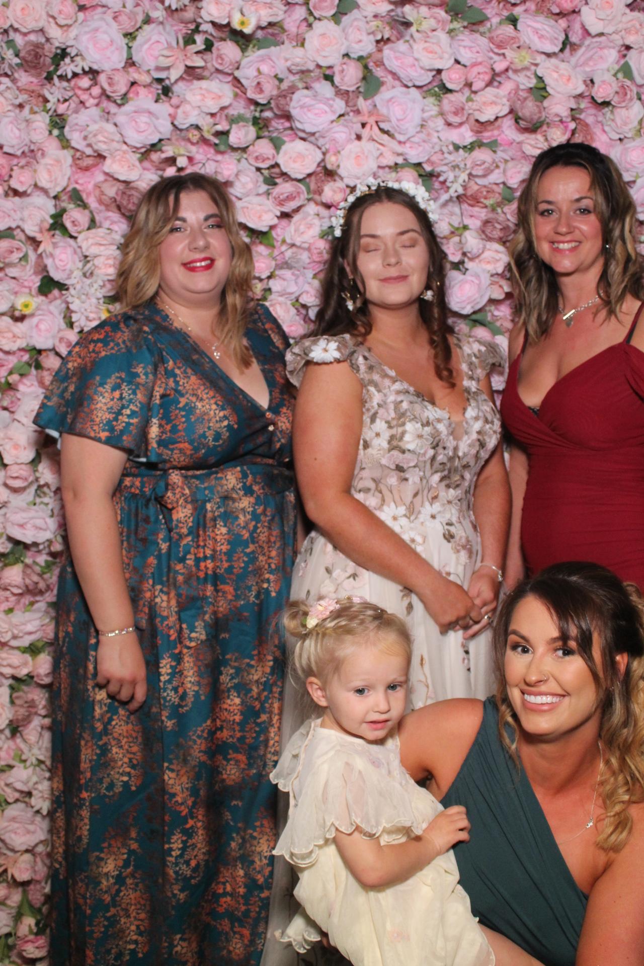 Kerian & Becca  | View more photos from the event at gallery.magicimages.uk/u/MagicImages/Kerian-Becca