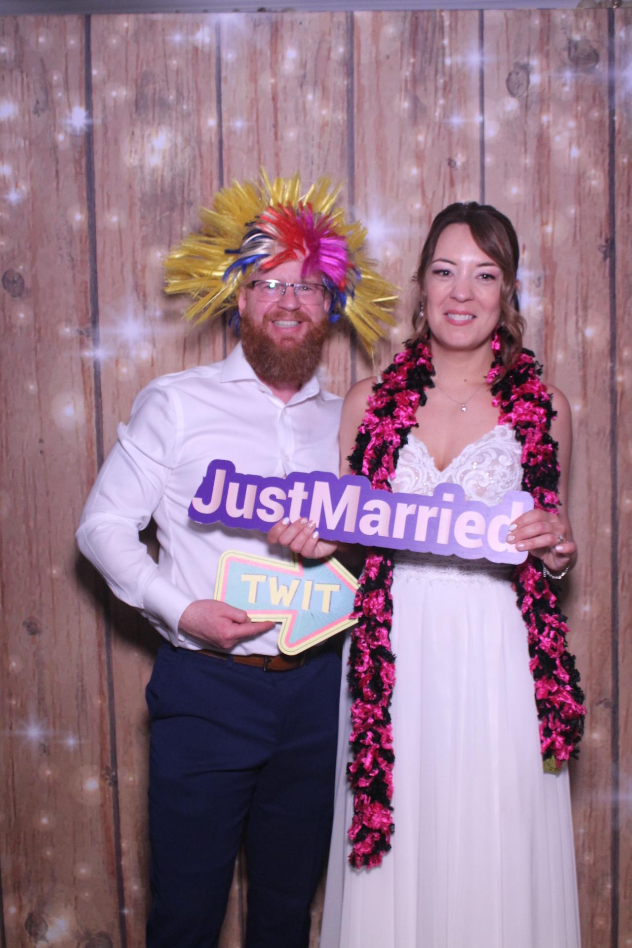 Rich & Hayley   | View more photos from the event at gallery.magicimages.uk/u/MagicImages/Rich-Hayley