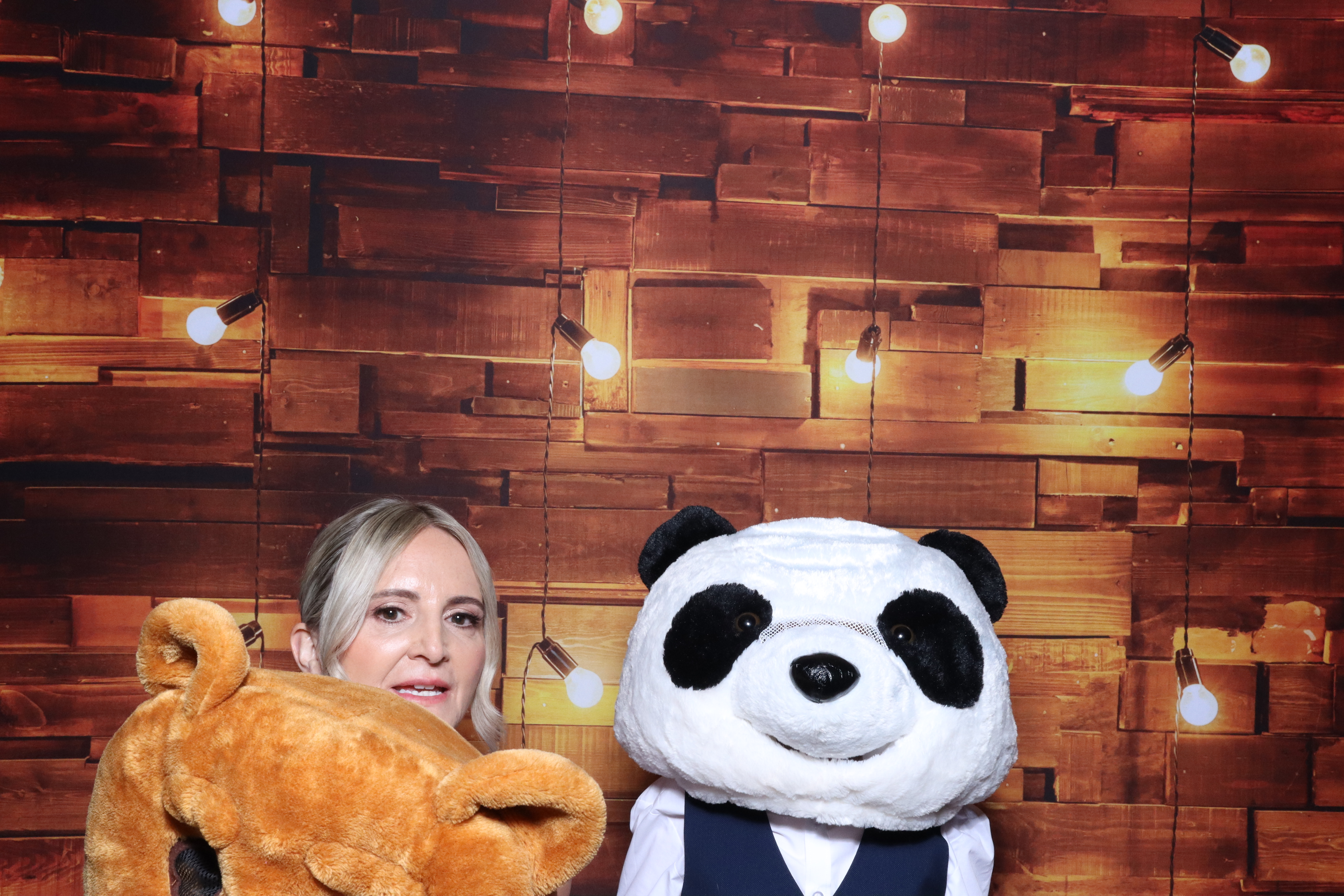 Sam & Ebony  | View more photos from the event at gallery.magicimages.uk/u/MagicImages/Sam-Ebony