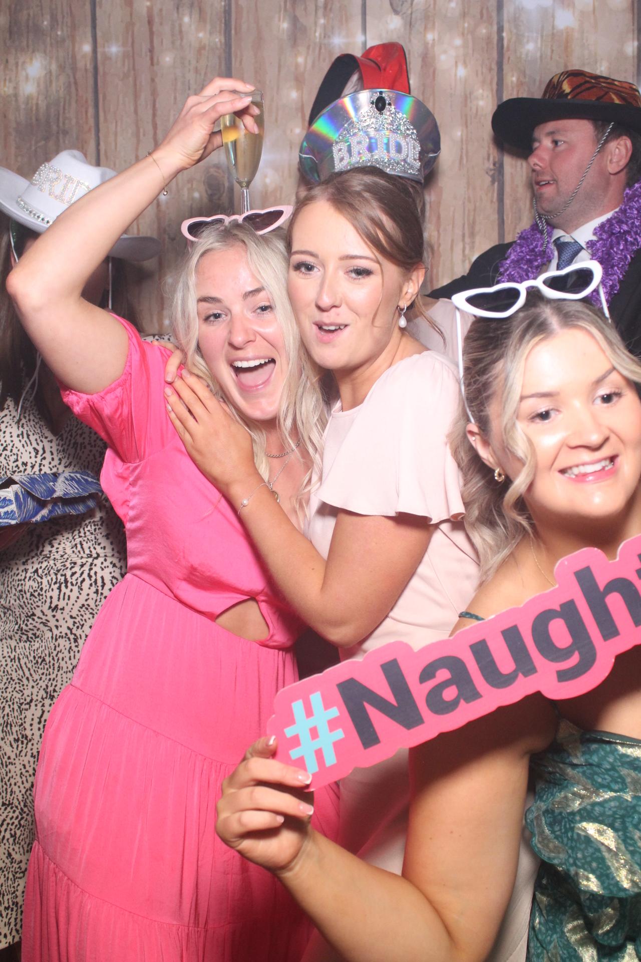 Sioned & Will  | View more photos from the event at gallery.magicimages.uk/u/MagicImages/Sioned-Will