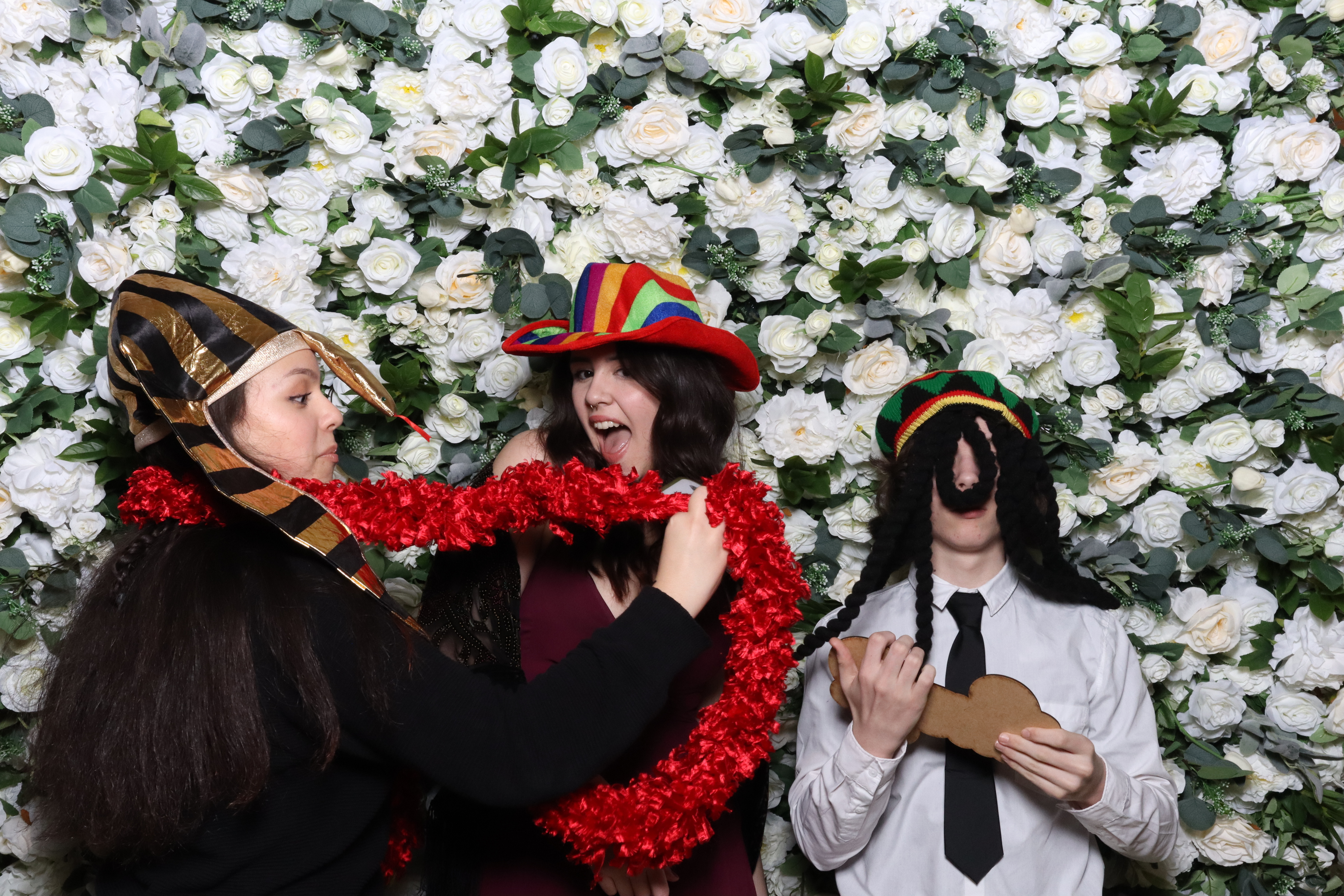 Tom & Naomi  | View more photos from the event at gallery.magicimages.uk/u/MagicImages/Tom-Naomi
