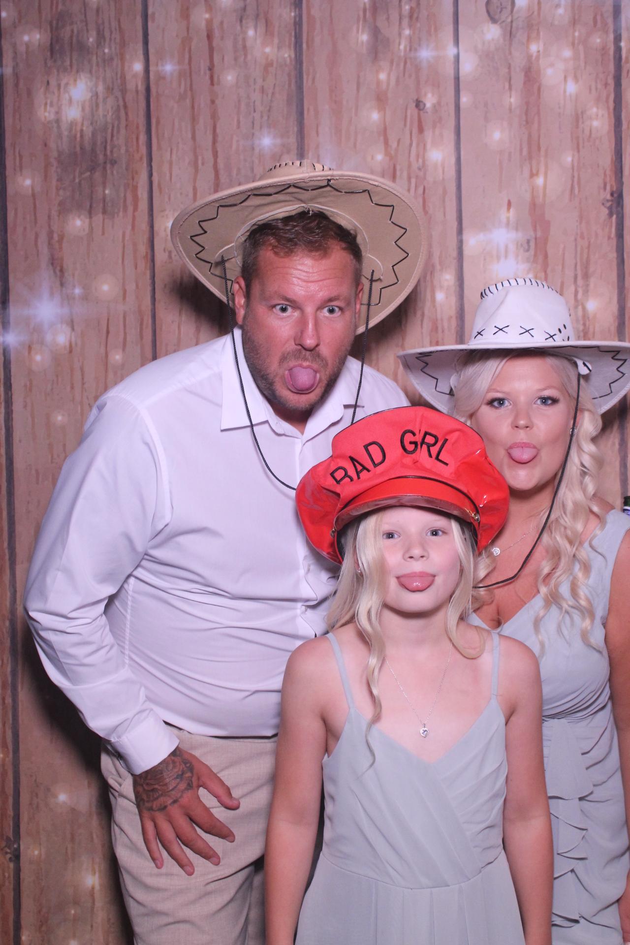 Aaron and Marie’s Wedding | View more photos from the event at gallery.magicimages.uk/u/MagicImages/Aaron-and-Marie’s-Wedding