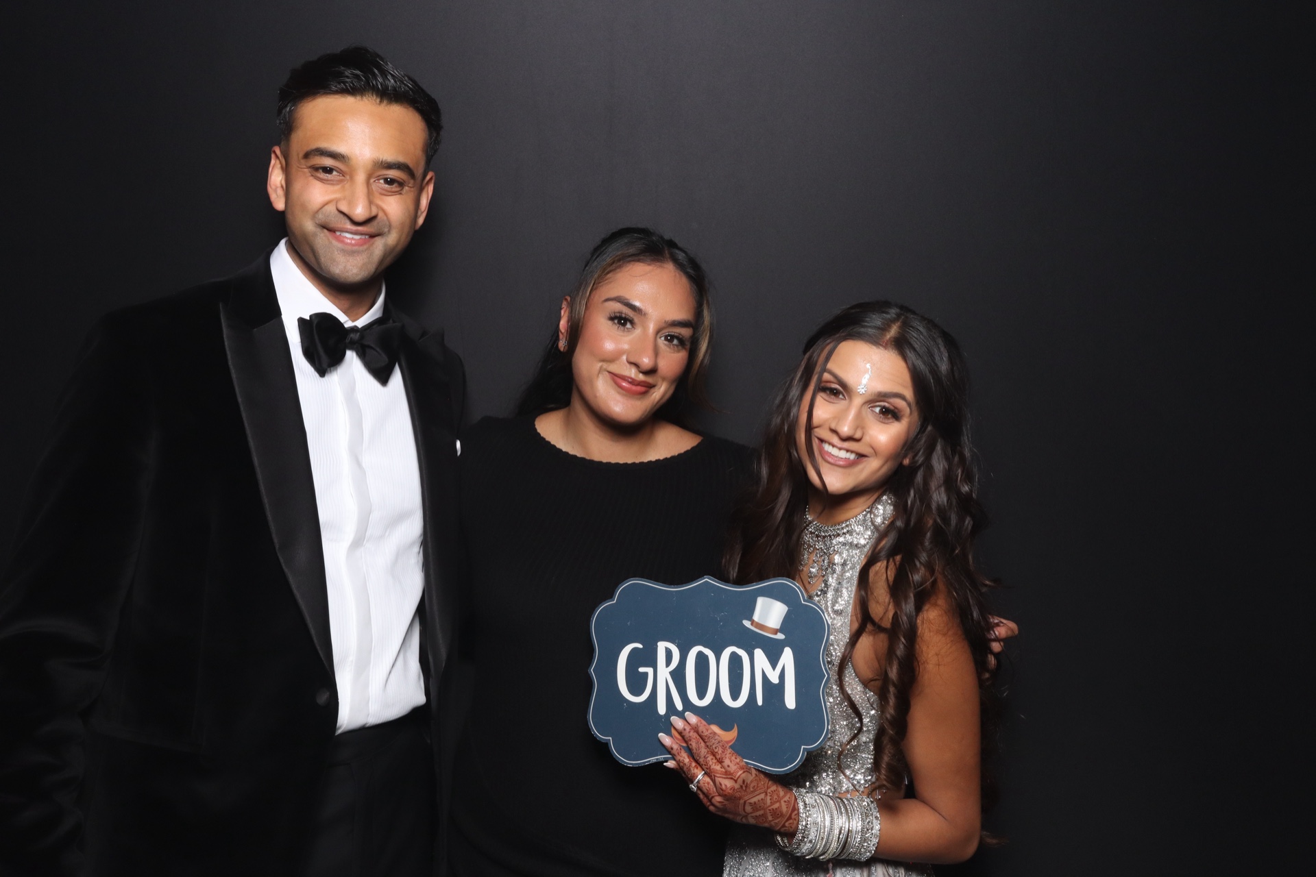 Anish & Monica  | View more photos from the event at gallery.magicimages.uk/u/MagicImages/Anish-Monica