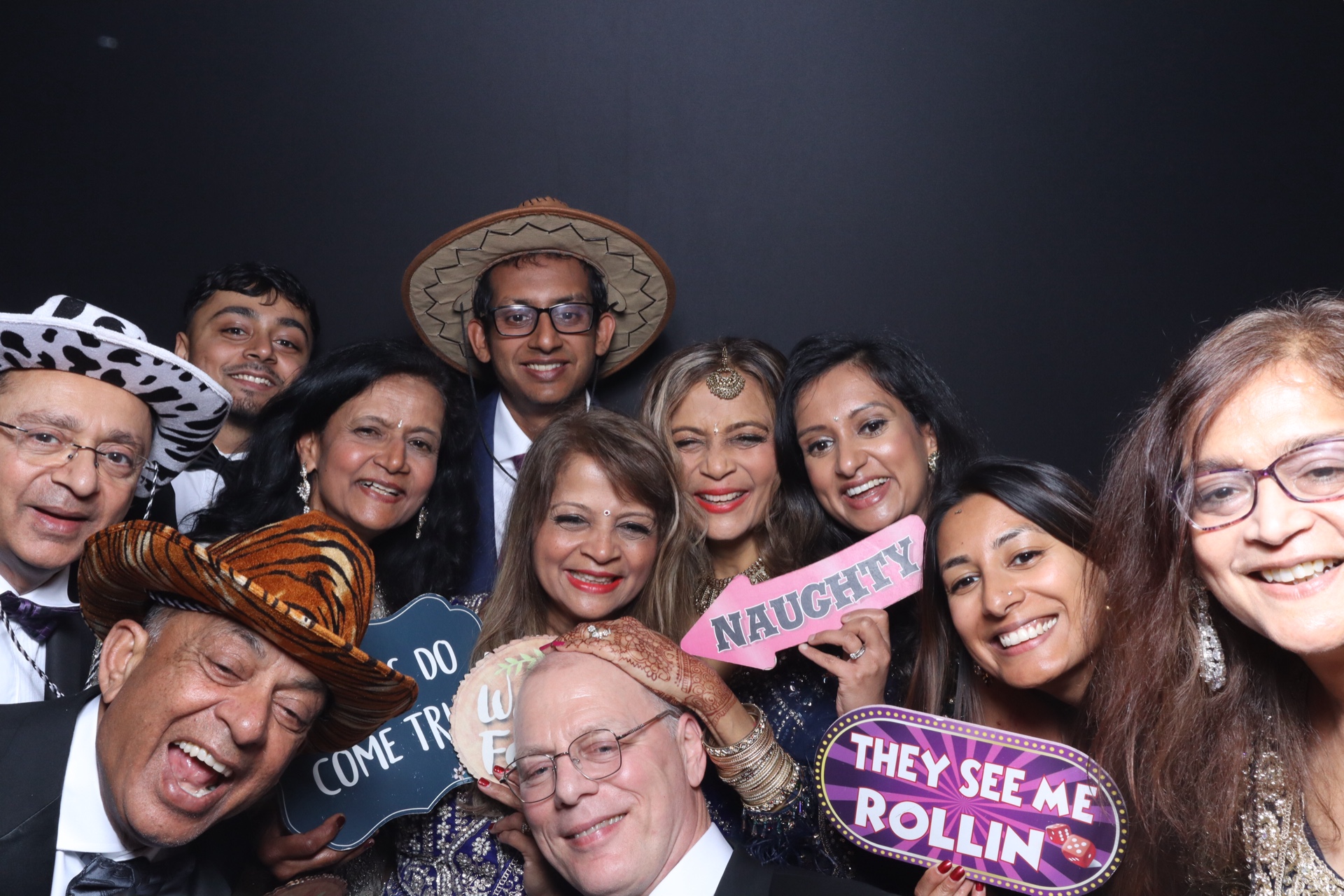 Anish & Monica  | View more photos from the event at gallery.magicimages.uk/u/MagicImages/Anish-Monica