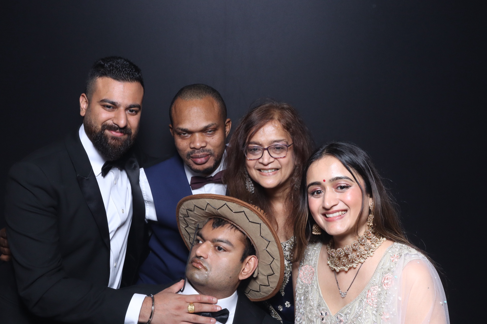 Anish & Monica  | View more photos from the event at gallery.magicimages.uk/u/MagicImages/Anish-Monica