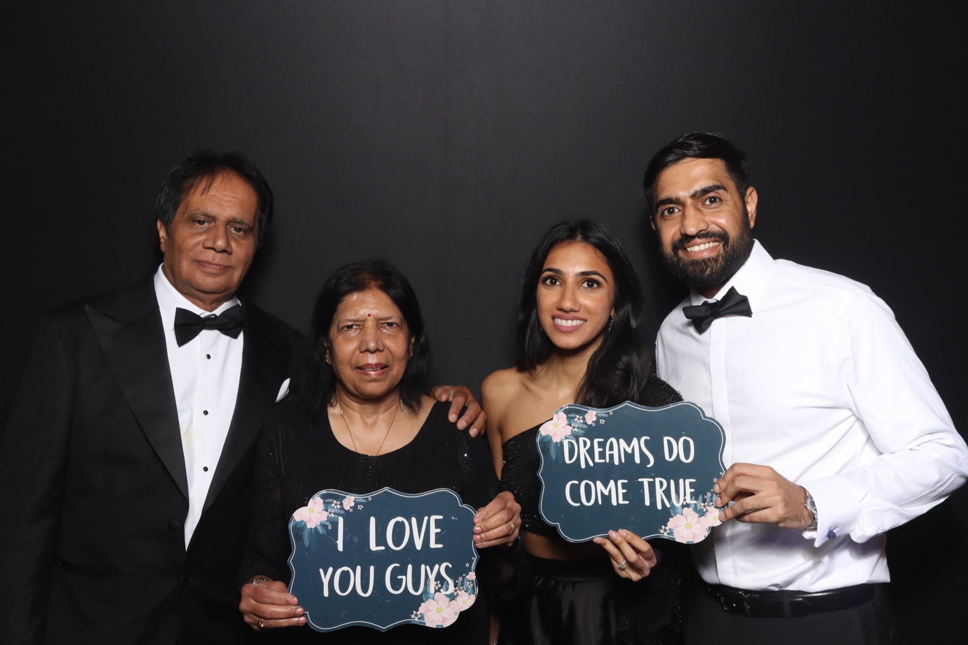 Anish & Monica  | View more photos from the event at gallery.magicimages.uk/u/MagicImages/Anish-Monica