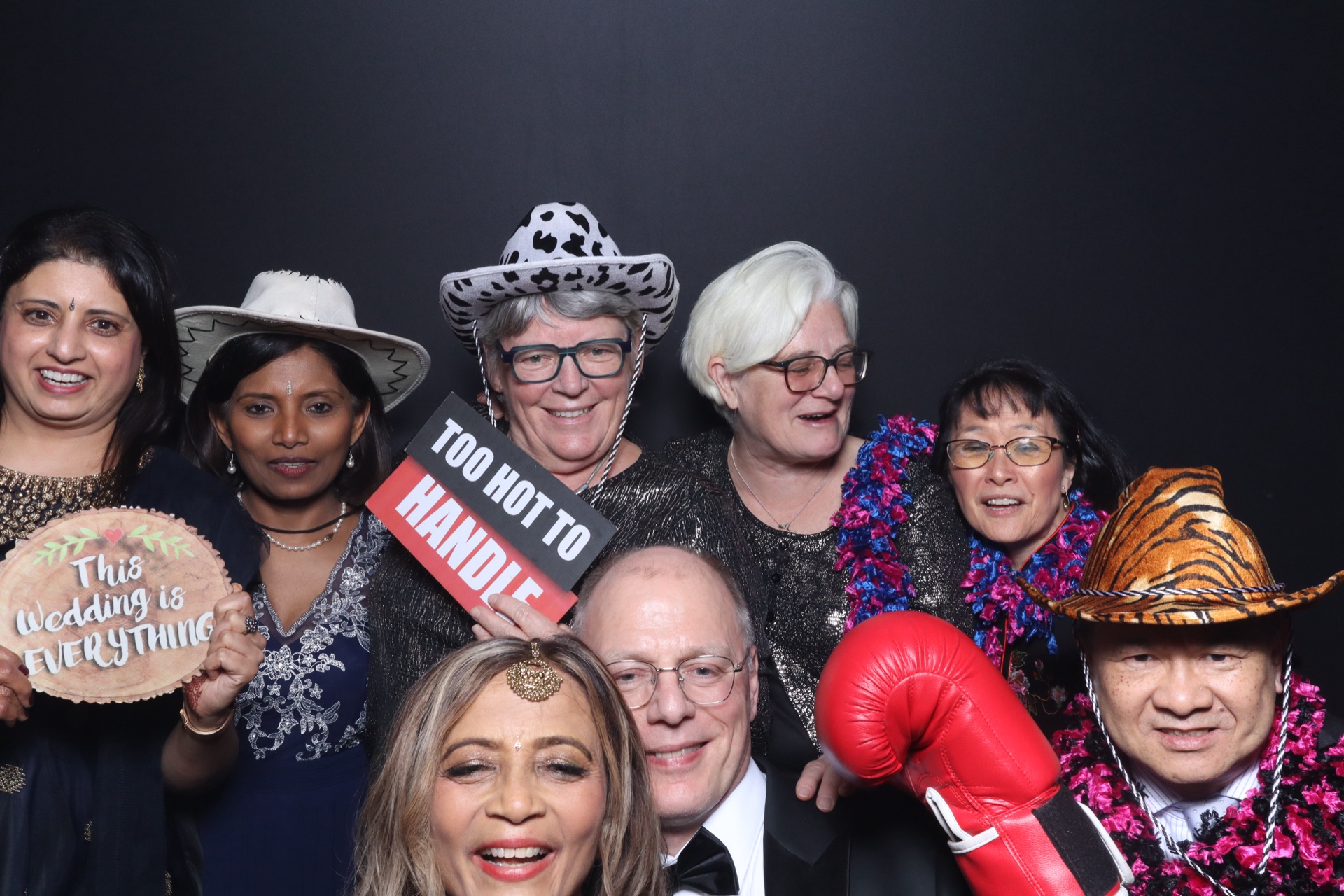 Anish & Monica  | View more photos from the event at gallery.magicimages.uk/u/MagicImages/Anish-Monica