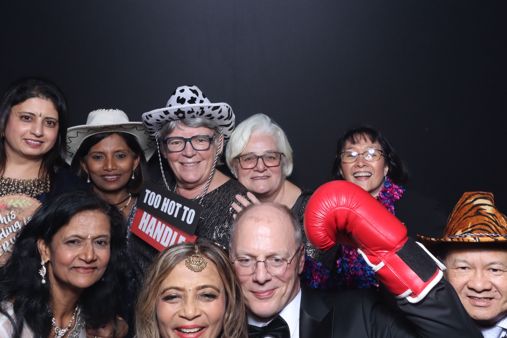 Anish & Monica  | View more photos from the event at gallery.magicimages.uk/u/MagicImages/Anish-Monica