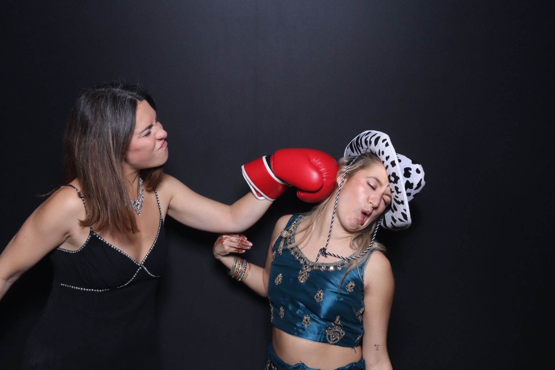 Anish & Monica  | View more photos from the event at gallery.magicimages.uk/u/MagicImages/Anish-Monica