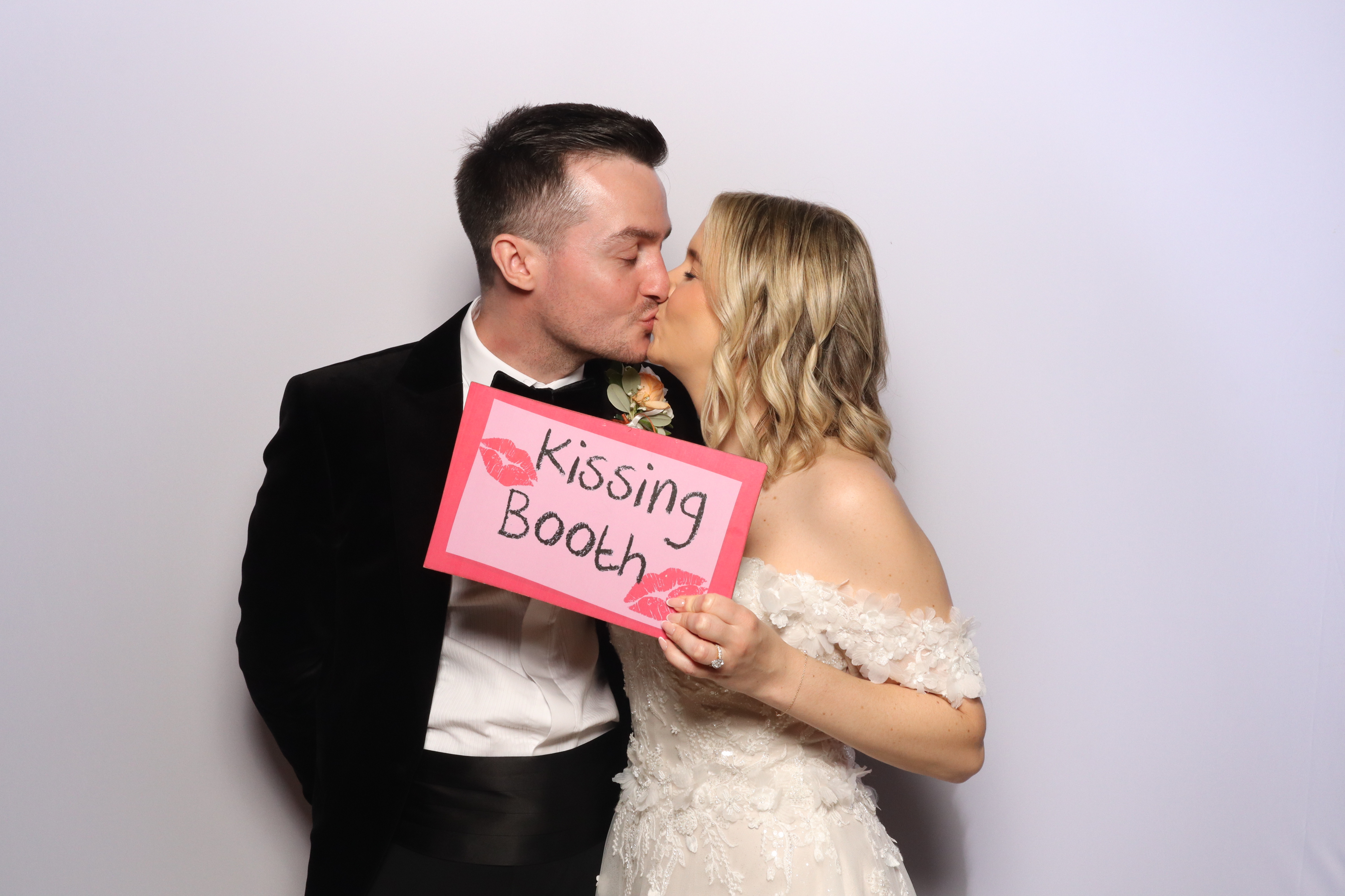 Charlie & Zac  | View more photos from the event at gallery.magicimages.uk/u/MagicImages/Charlie-Zac