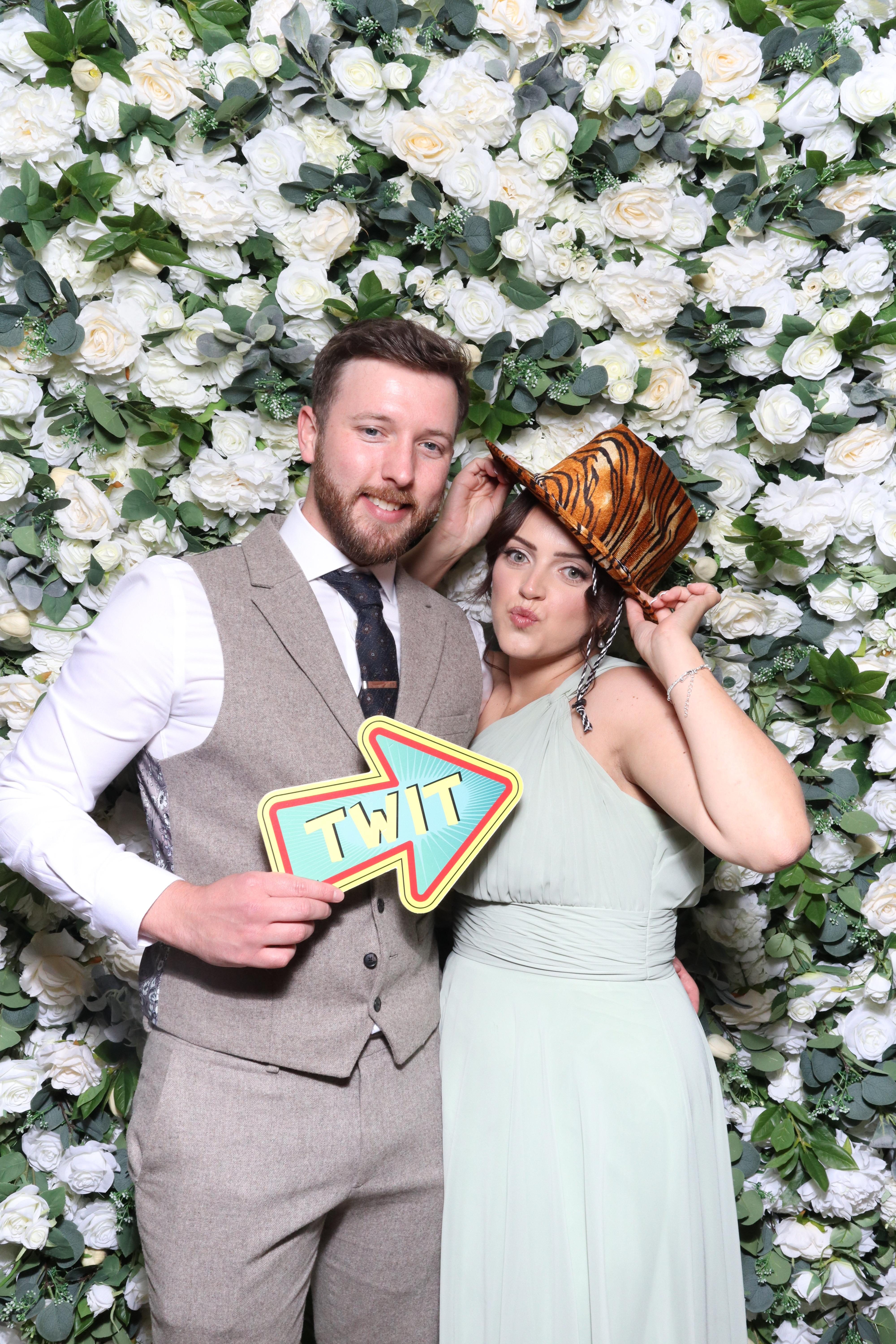 Charlotte & Jamie | View more photos from the event at gallery.magicimages.uk/u/MagicImages/Charlotte-Jamie