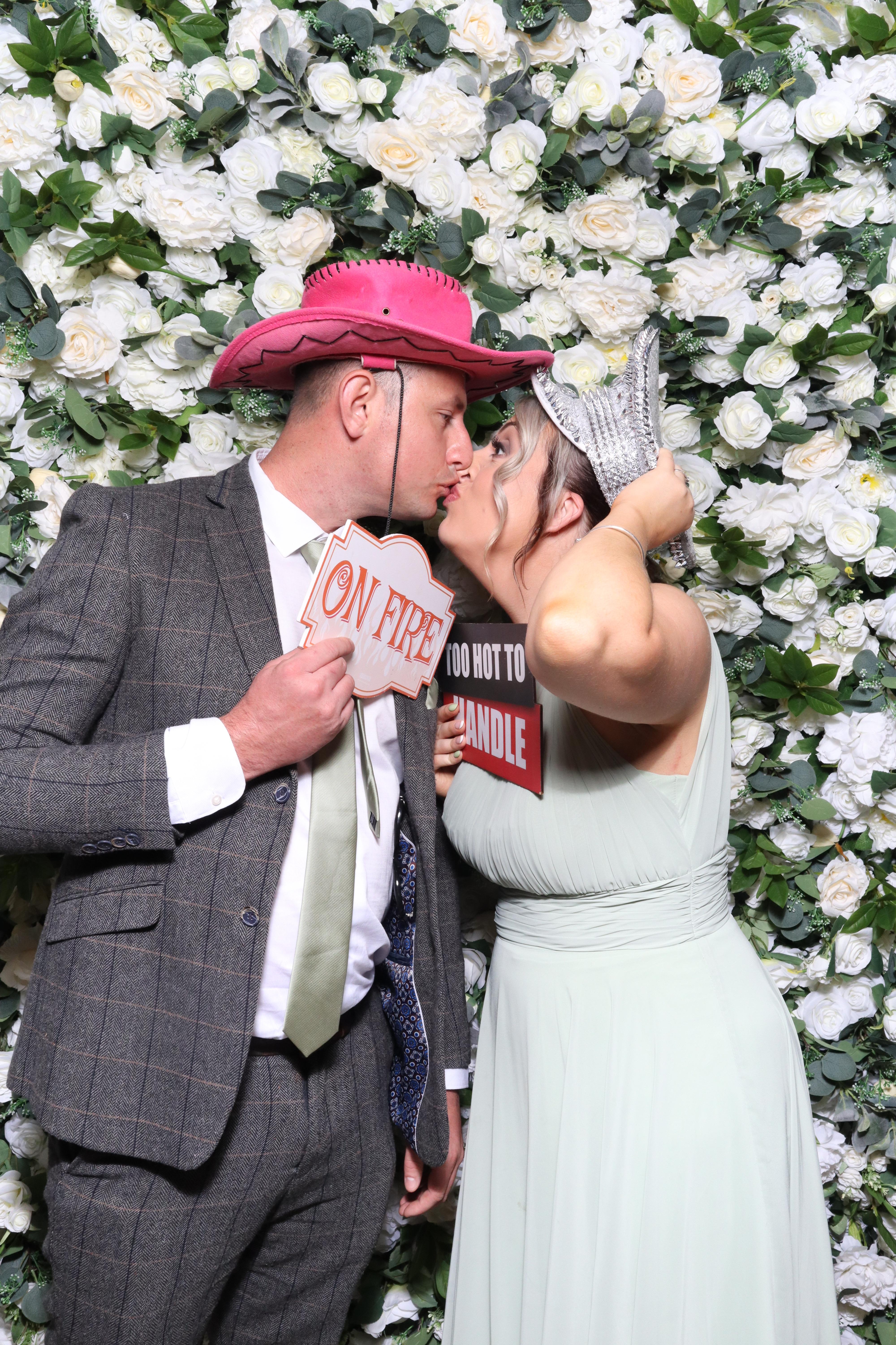 Charlotte & Jamie | View more photos from the event at gallery.magicimages.uk/u/MagicImages/Charlotte-Jamie