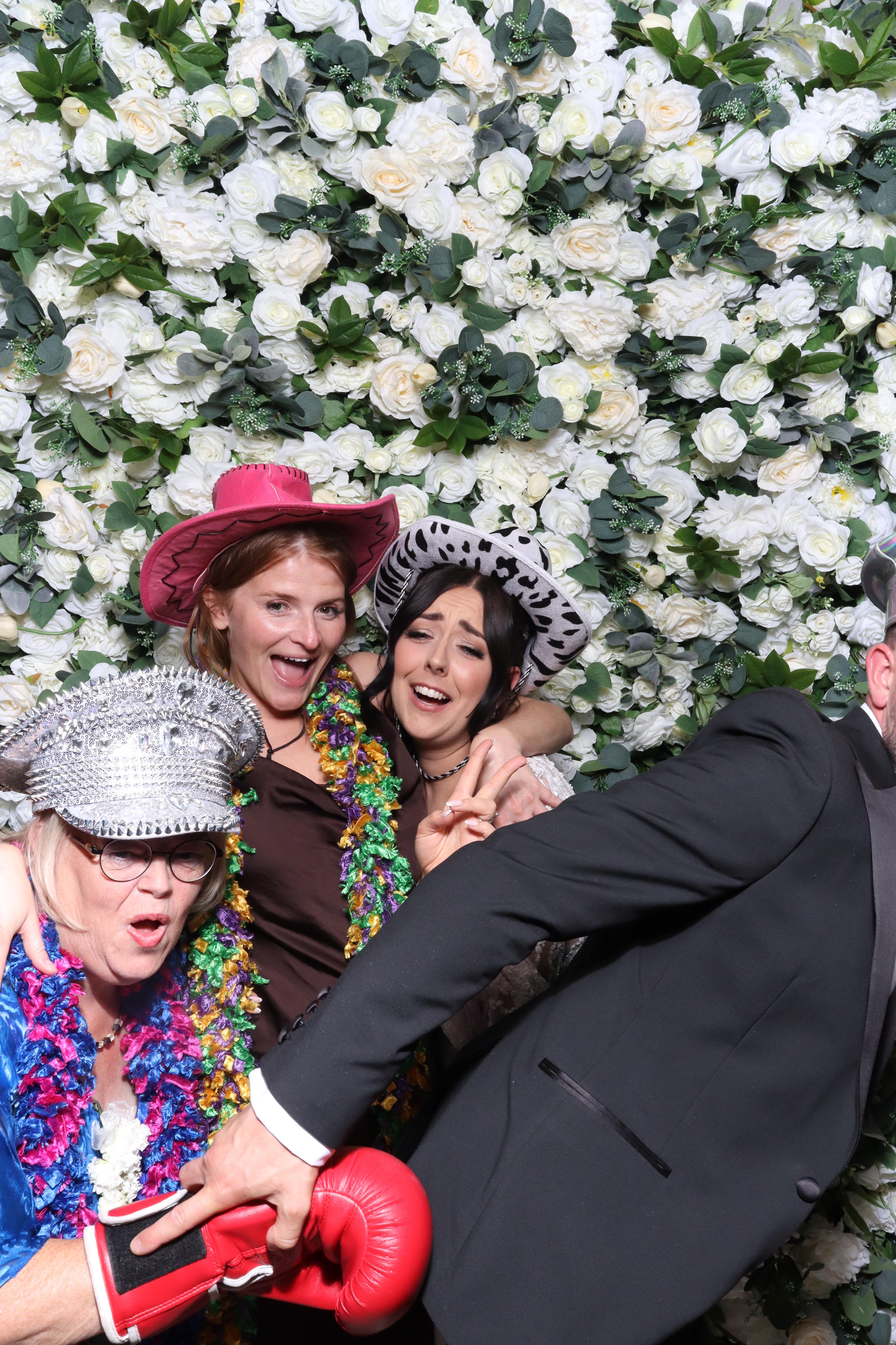 Charlotte & Jamie | View more photos from the event at gallery.magicimages.uk/u/MagicImages/Charlotte-Jamie