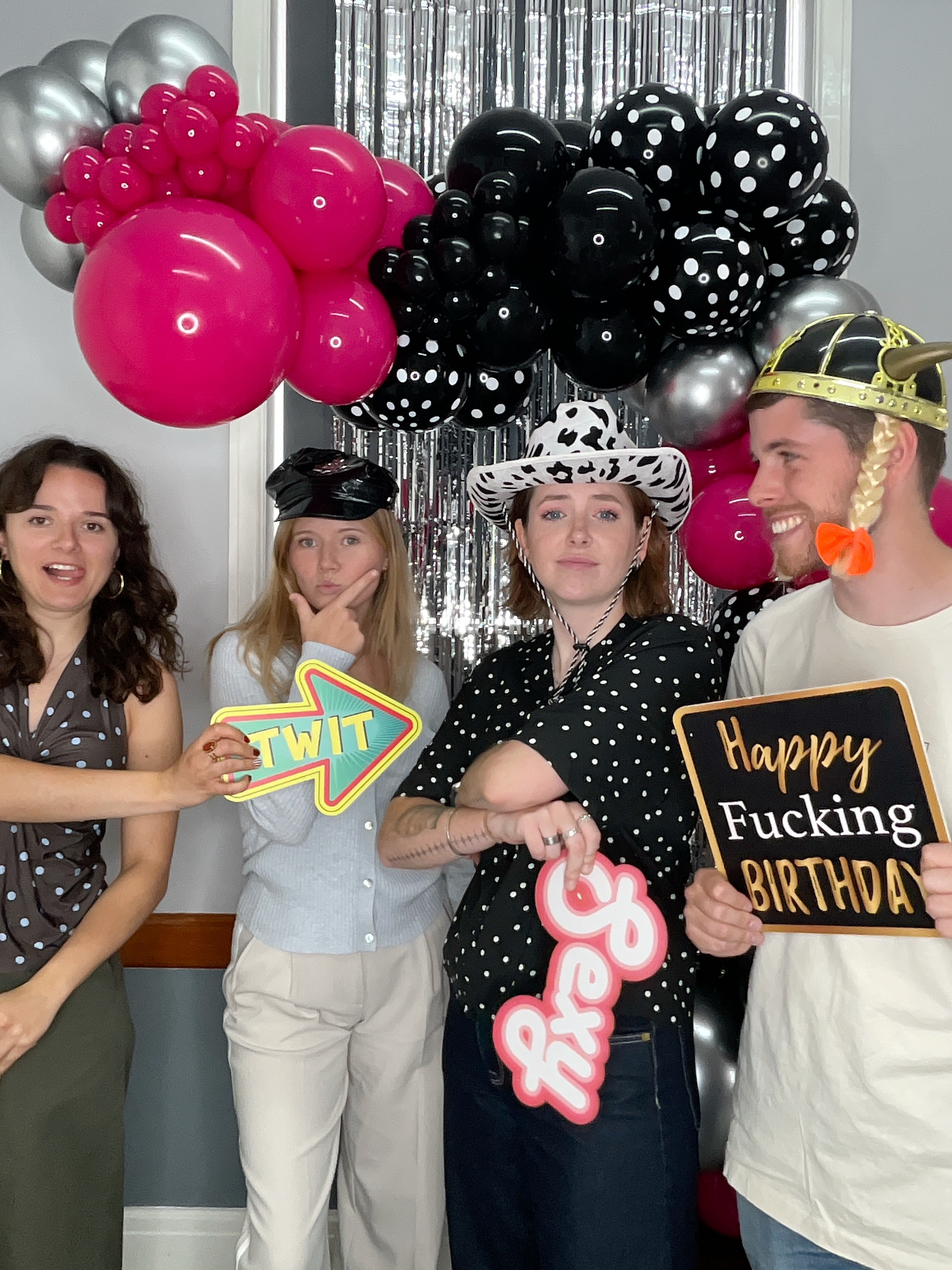 Christine’s 80th Birthday Bash! | View more photos from the event at gallery.magicimages.uk/u/MagicImages/Christine’s-80th-Birthday-Bash