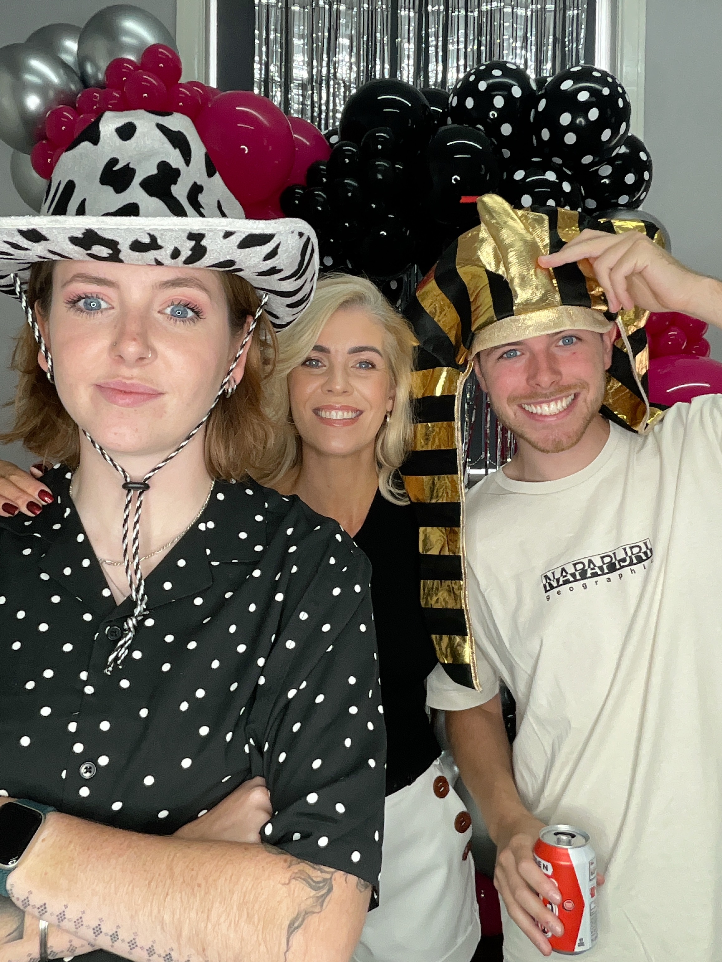 Christine’s 80th Birthday Bash! | View more photos from the event at gallery.magicimages.uk/u/MagicImages/Christine’s-80th-Birthday-Bash