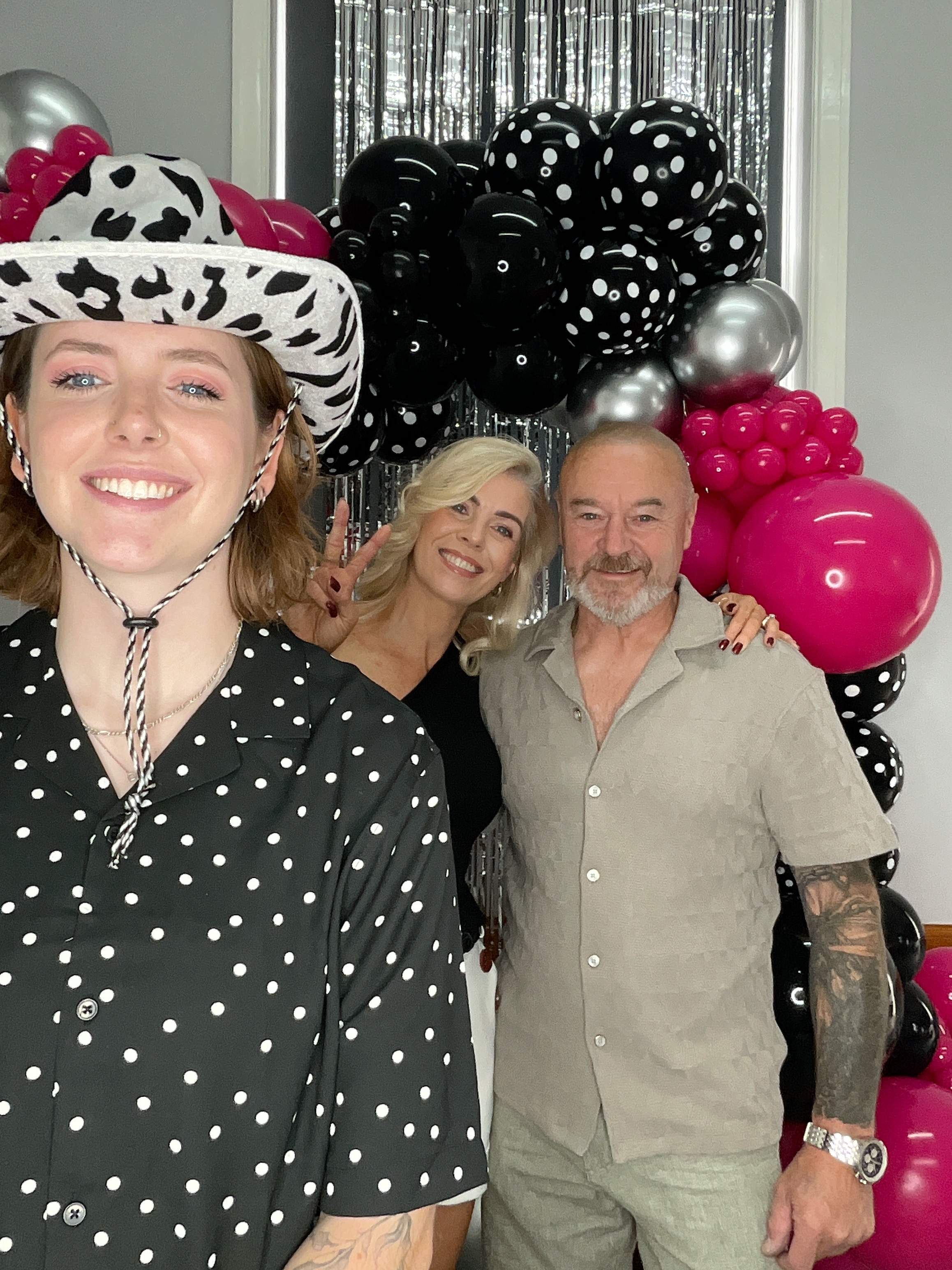 Christine’s 80th Birthday Bash! | View more photos from the event at gallery.magicimages.uk/u/MagicImages/Christine’s-80th-Birthday-Bash