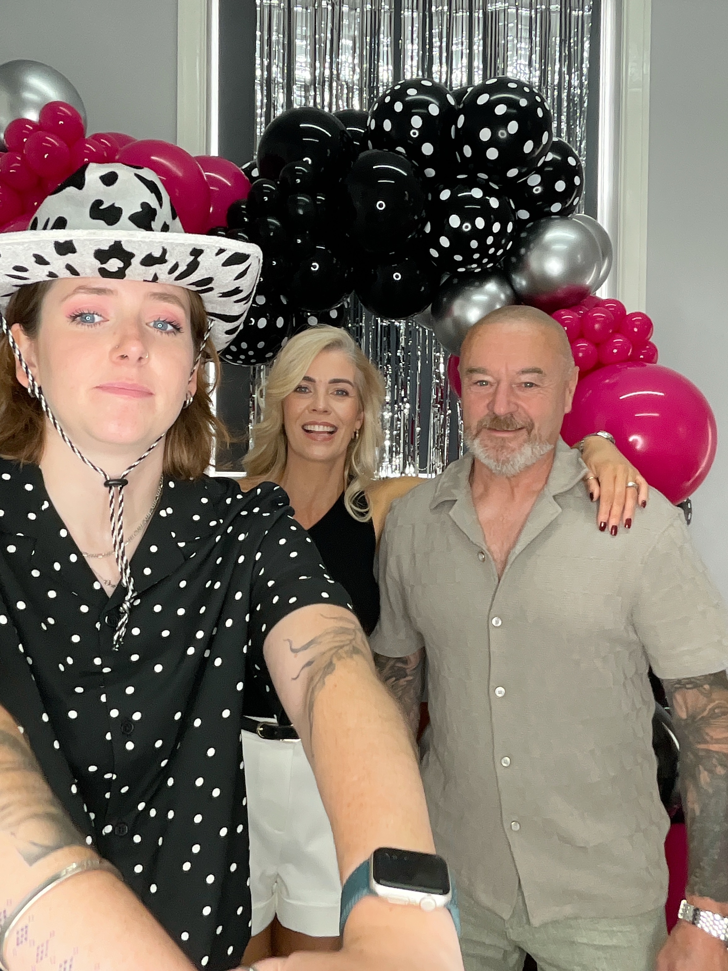 Christine’s 80th Birthday Bash! | View more photos from the event at gallery.magicimages.uk/u/MagicImages/Christine’s-80th-Birthday-Bash