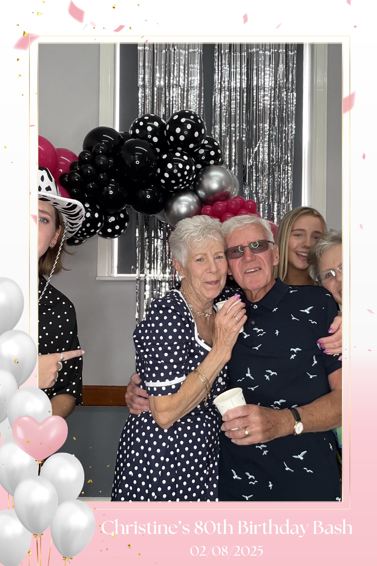 Christine’s 80th Birthday Bash! | View more photos from the event at gallery.magicimages.uk/u/MagicImages/Christine’s-80th-Birthday-Bash