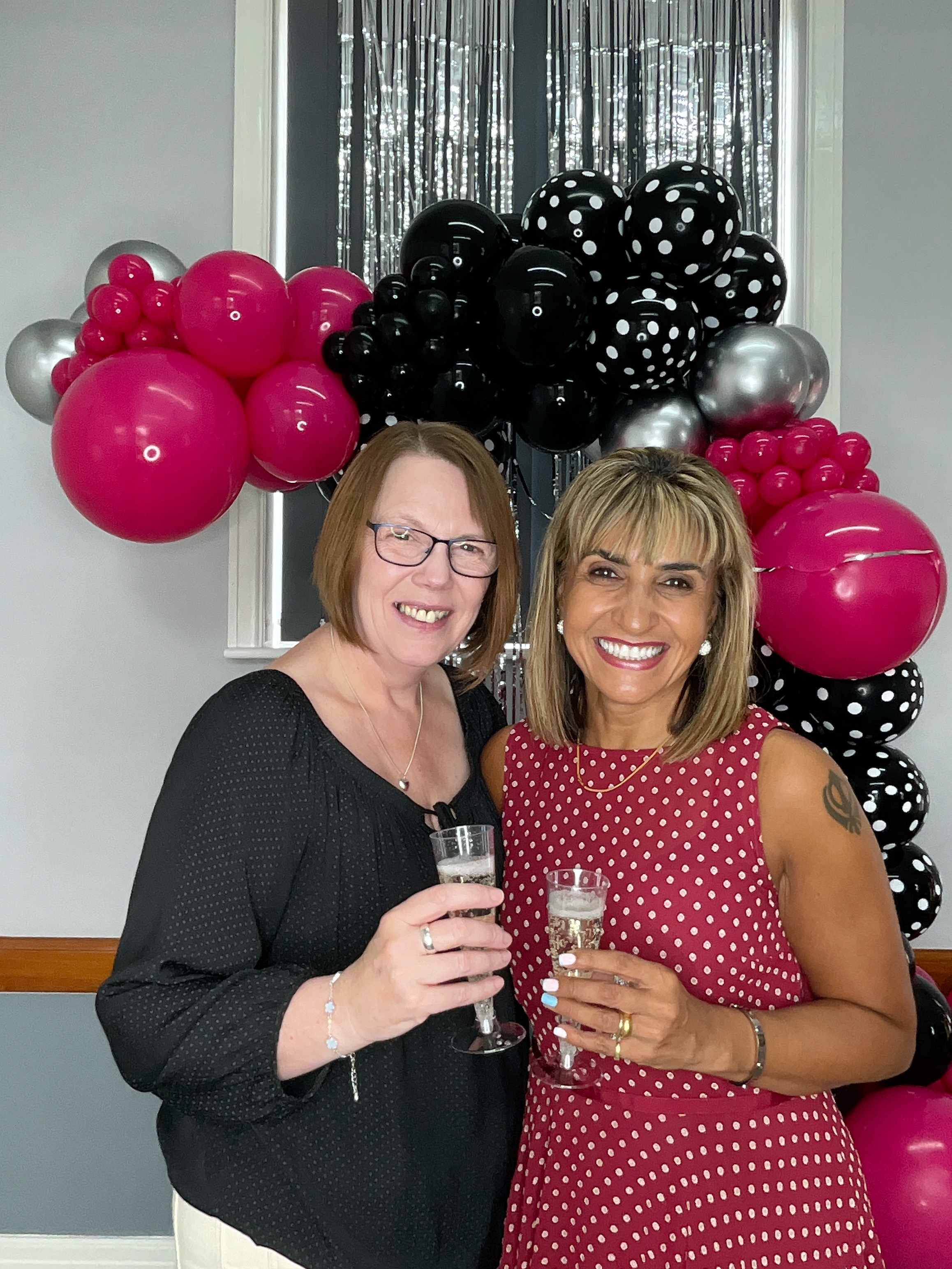 Christine’s 80th Birthday Bash! | View more photos from the event at gallery.magicimages.uk/u/MagicImages/Christine’s-80th-Birthday-Bash