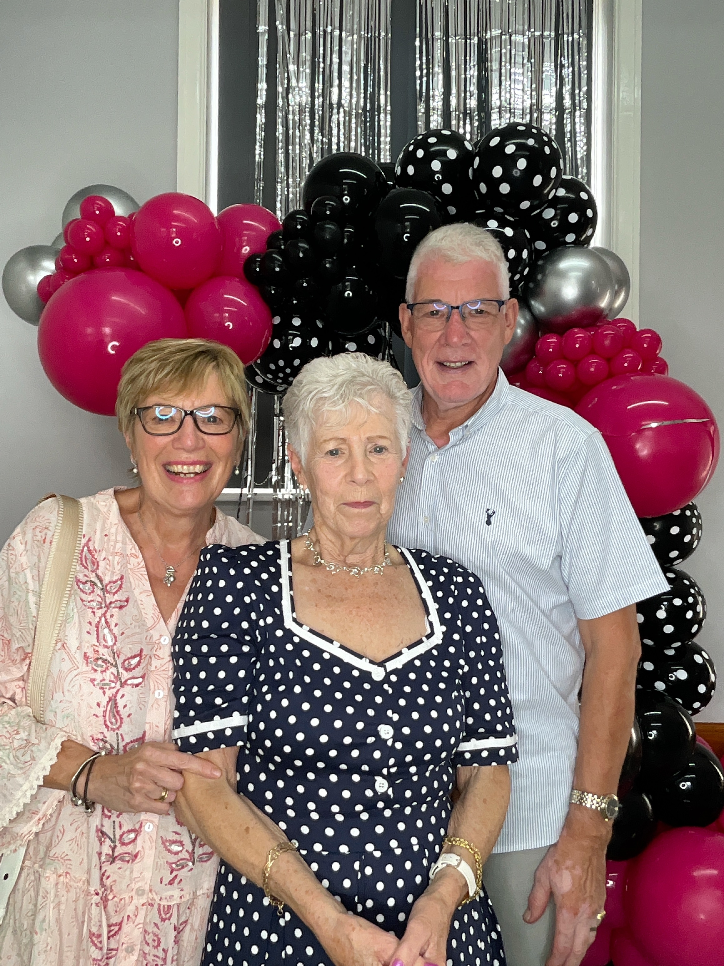 Christine’s 80th Birthday Bash! | View more photos from the event at gallery.magicimages.uk/u/MagicImages/Christine’s-80th-Birthday-Bash