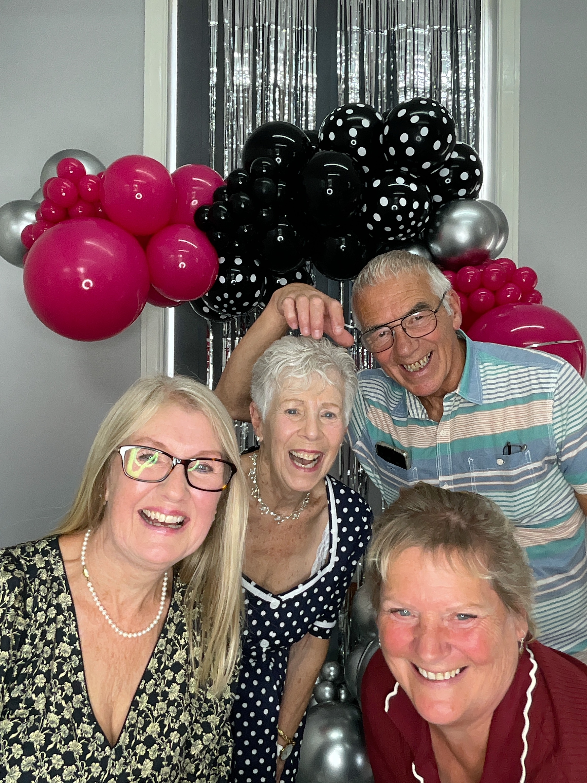 Christine’s 80th Birthday Bash! | View more photos from the event at gallery.magicimages.uk/u/MagicImages/Christine’s-80th-Birthday-Bash