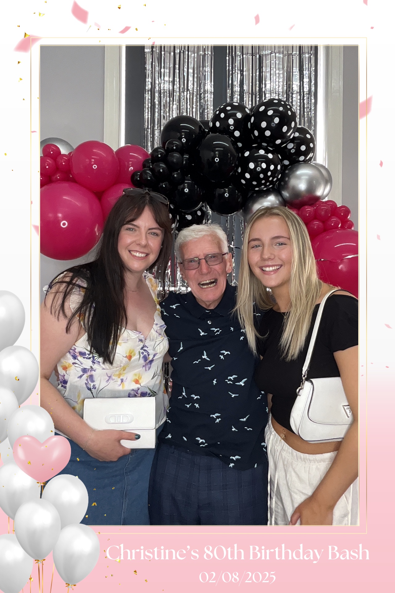 Christine’s 80th Birthday Bash! | View more photos from the event at gallery.magicimages.uk/u/MagicImages/Christine’s-80th-Birthday-Bash