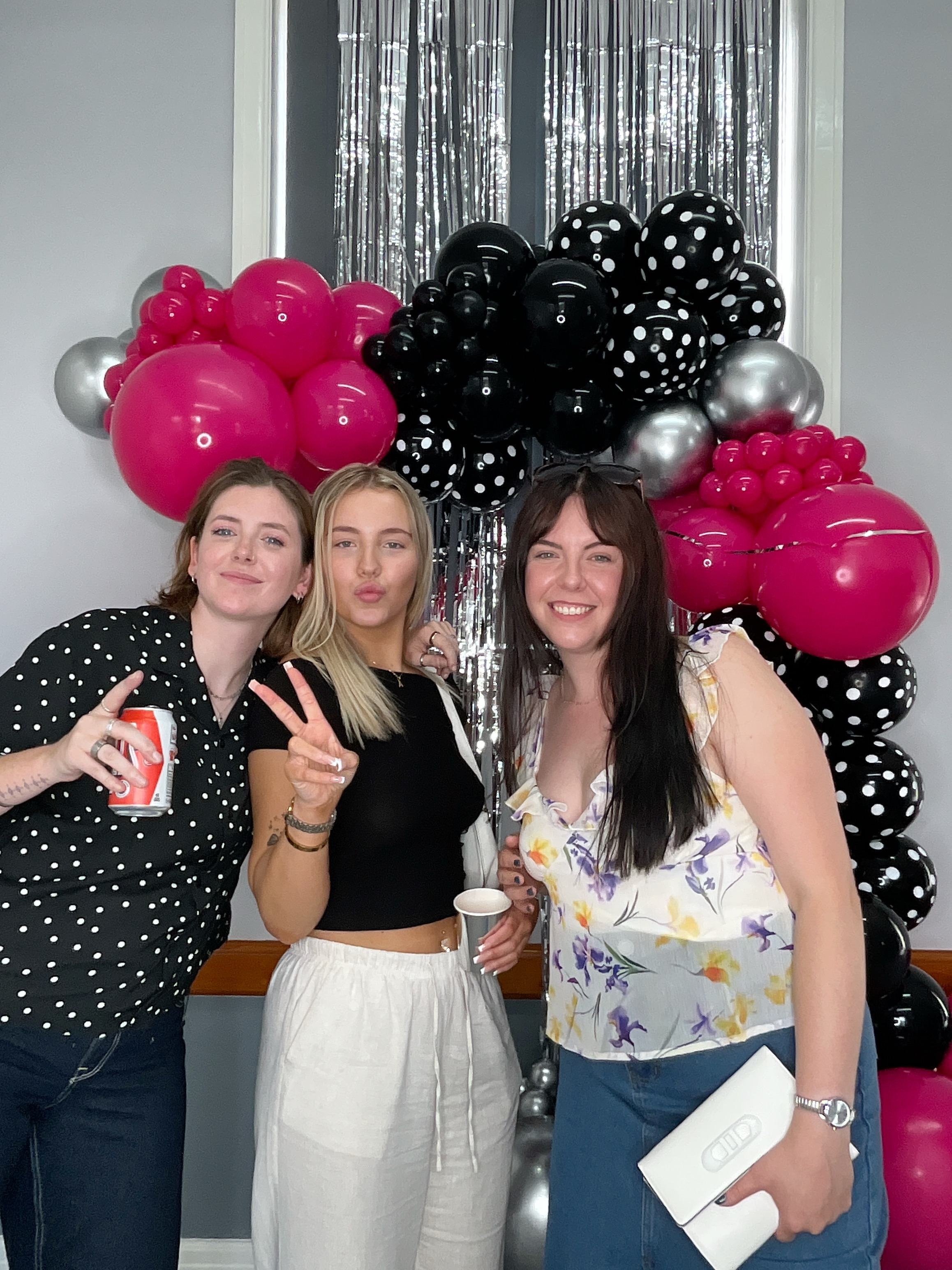 Christine’s 80th Birthday Bash! | View more photos from the event at gallery.magicimages.uk/u/MagicImages/Christine’s-80th-Birthday-Bash