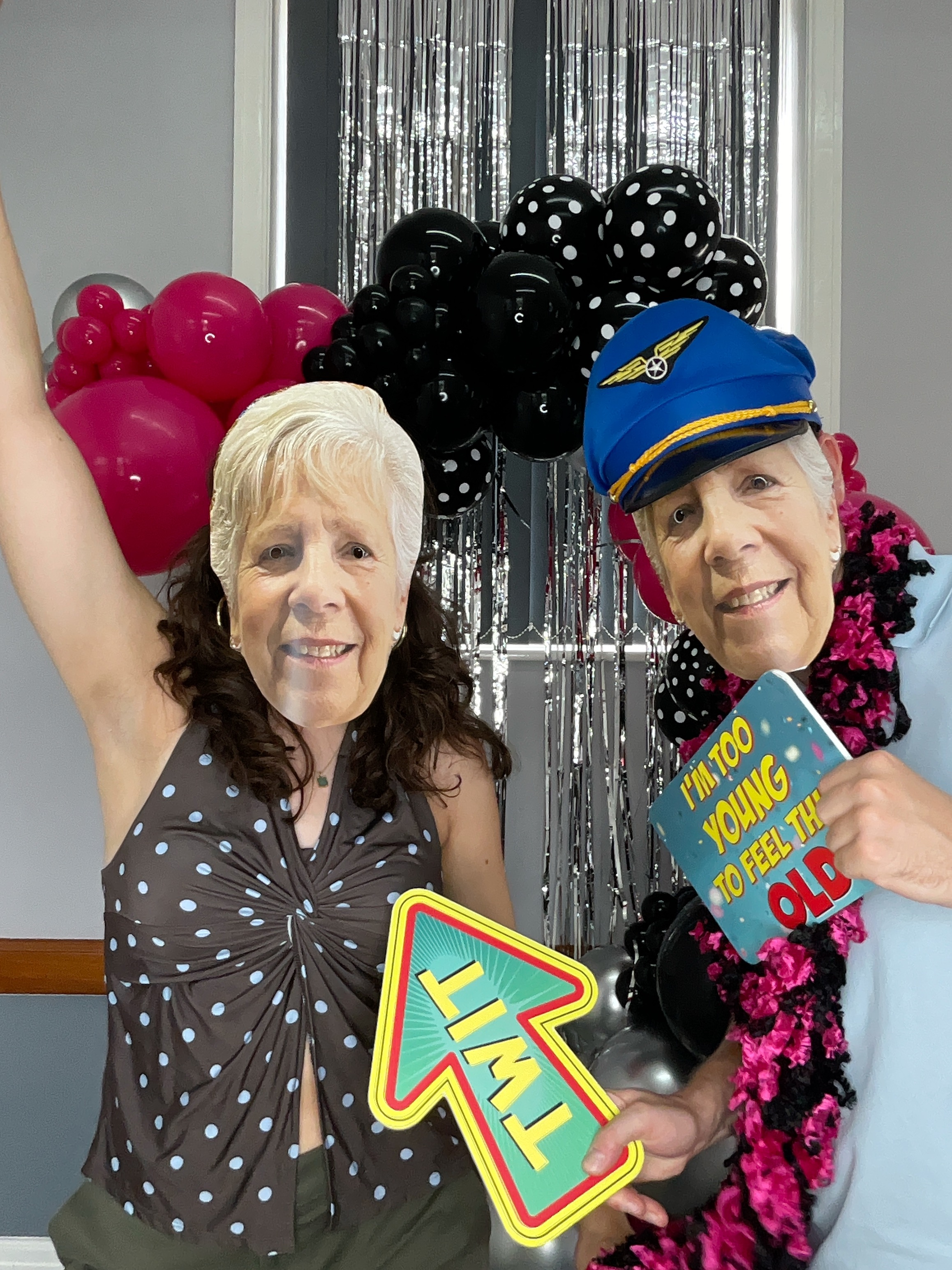 Christine’s 80th Birthday Bash! | View more photos from the event at gallery.magicimages.uk/u/MagicImages/Christine’s-80th-Birthday-Bash