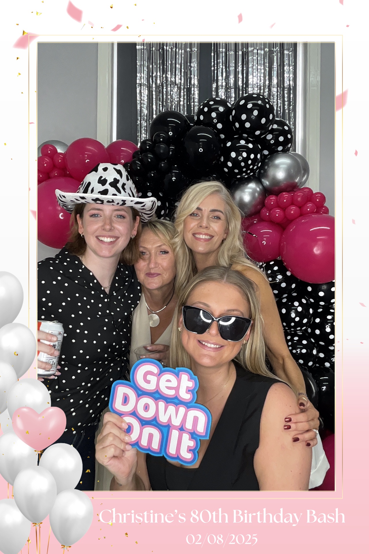 Christine’s 80th Birthday Bash! | View more photos from the event at gallery.magicimages.uk/u/MagicImages/Christine’s-80th-Birthday-Bash