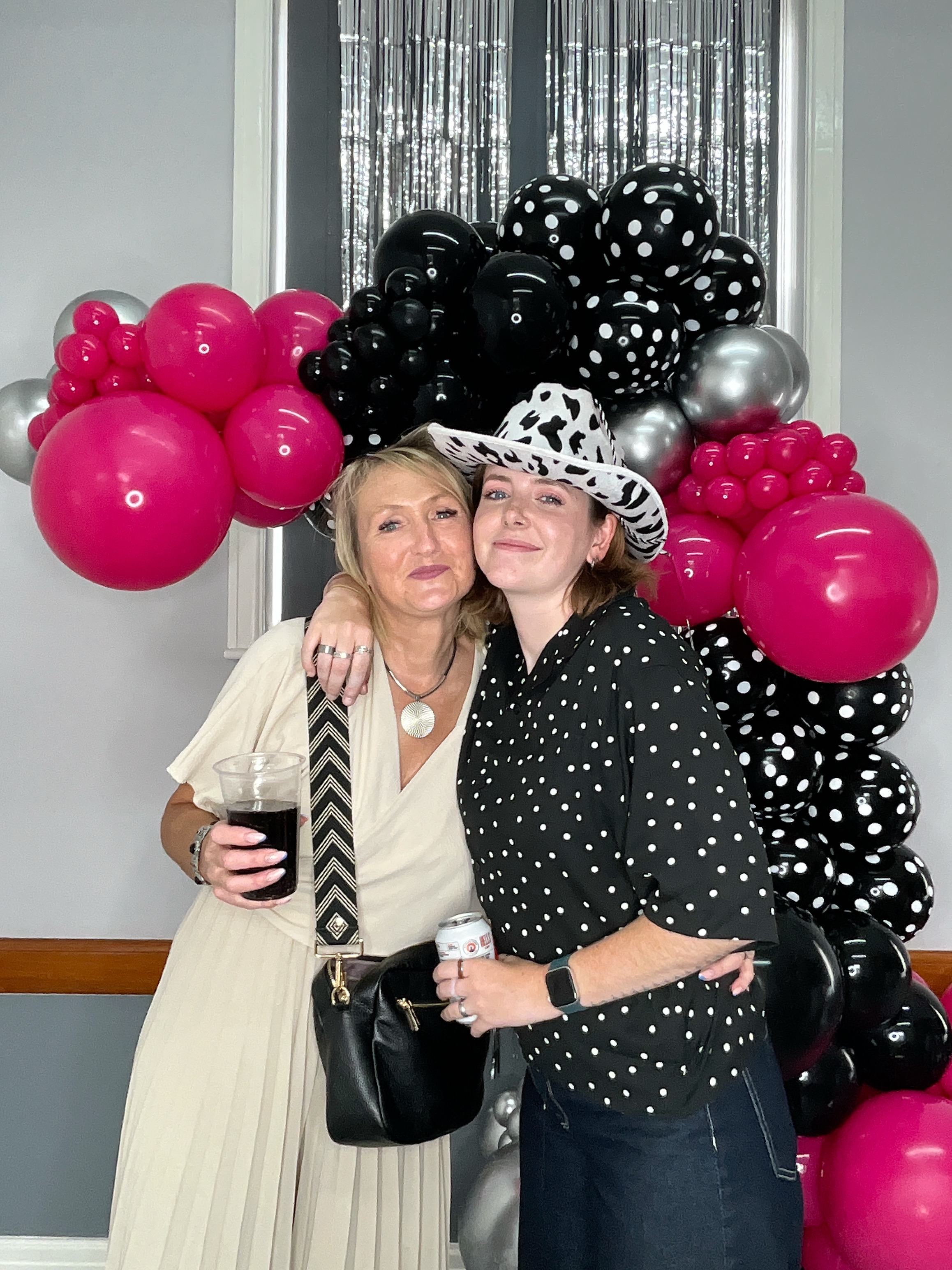 Christine’s 80th Birthday Bash! | View more photos from the event at gallery.magicimages.uk/u/MagicImages/Christine’s-80th-Birthday-Bash