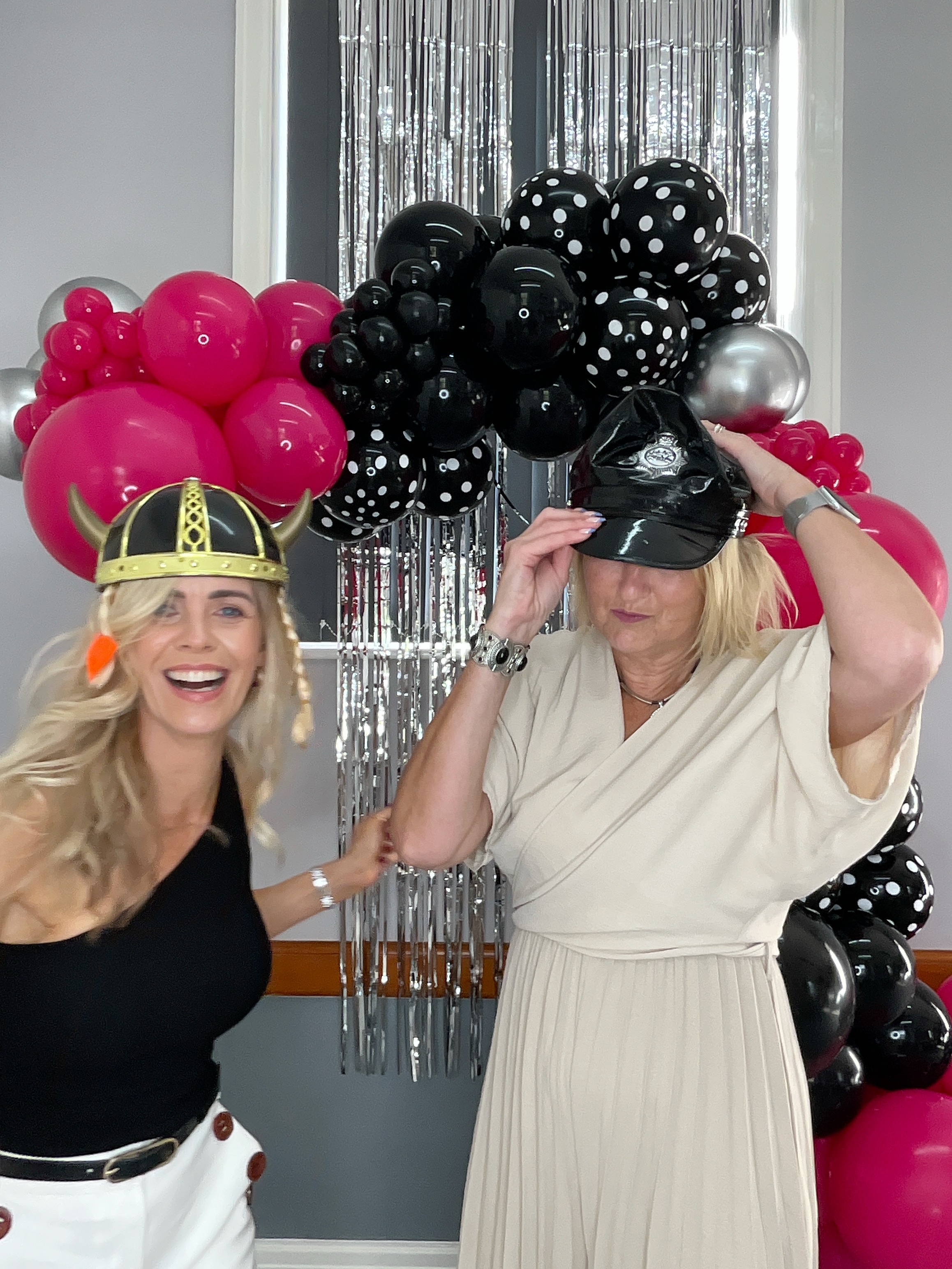 Christine’s 80th Birthday Bash! | View more photos from the event at gallery.magicimages.uk/u/MagicImages/Christine’s-80th-Birthday-Bash