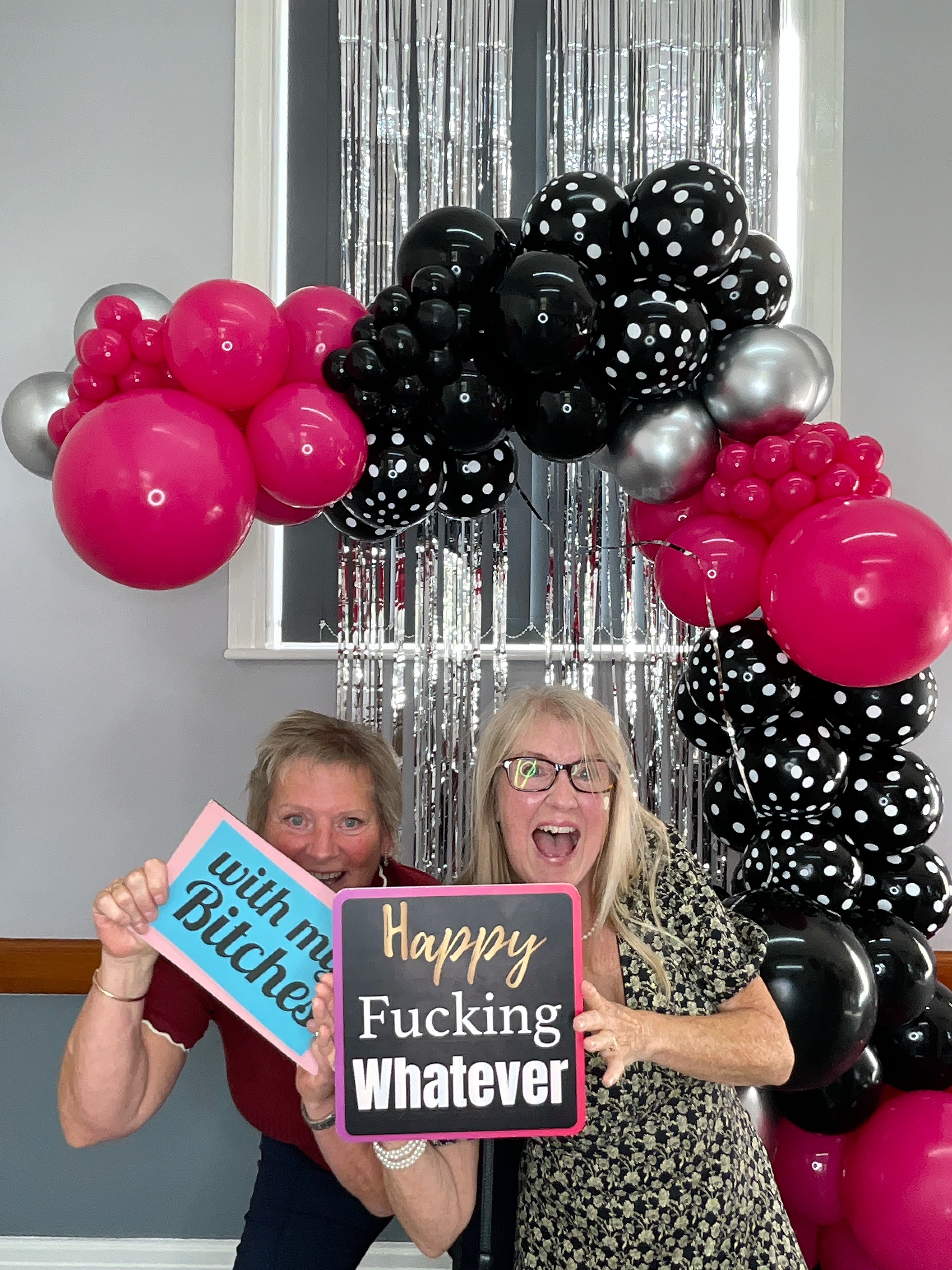 Christine’s 80th Birthday Bash! | View more photos from the event at gallery.magicimages.uk/u/MagicImages/Christine’s-80th-Birthday-Bash