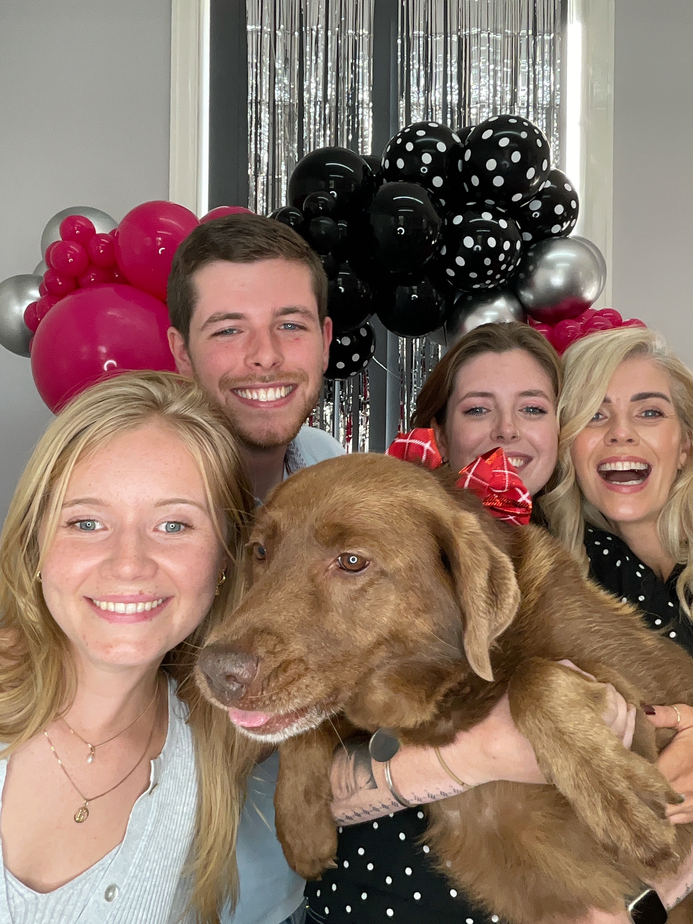 Christine’s 80th Birthday Bash! | View more photos from the event at gallery.magicimages.uk/u/MagicImages/Christine’s-80th-Birthday-Bash