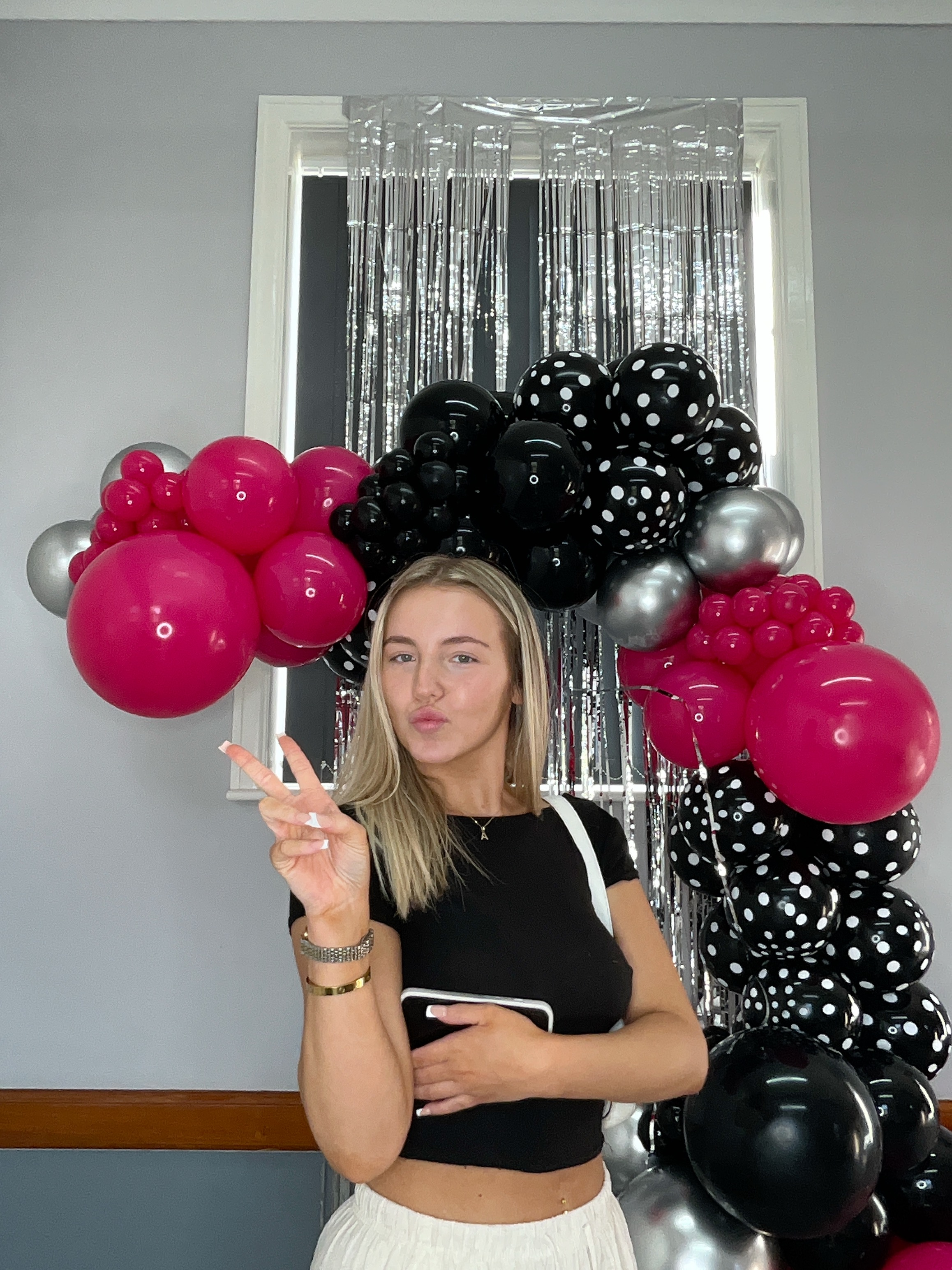 Christine’s 80th Birthday Bash! | View more photos from the event at gallery.magicimages.uk/u/MagicImages/Christine’s-80th-Birthday-Bash