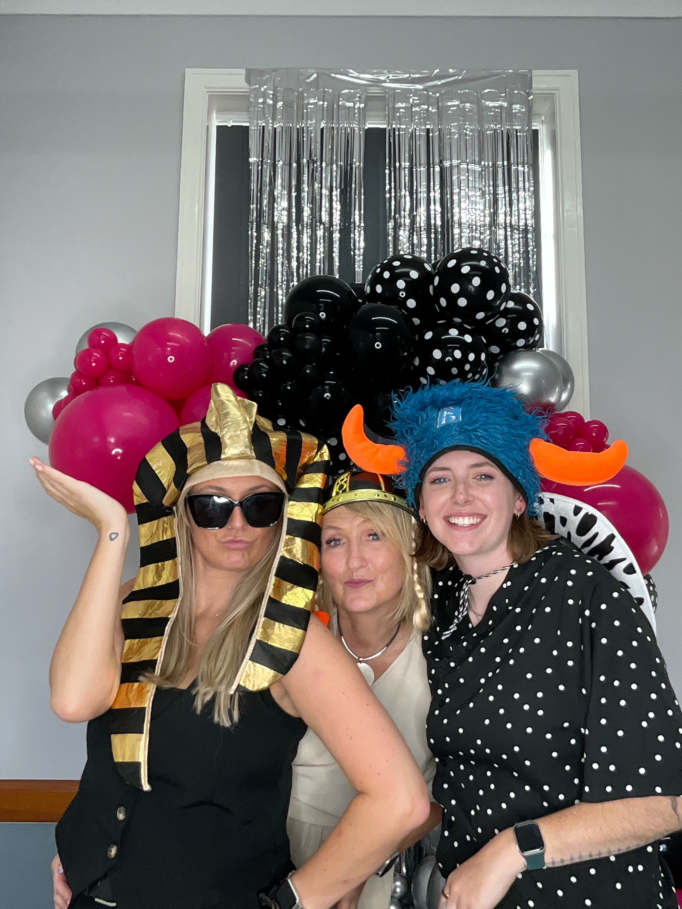 Christine’s 80th Birthday Bash! | View more photos from the event at gallery.magicimages.uk/u/MagicImages/Christine’s-80th-Birthday-Bash