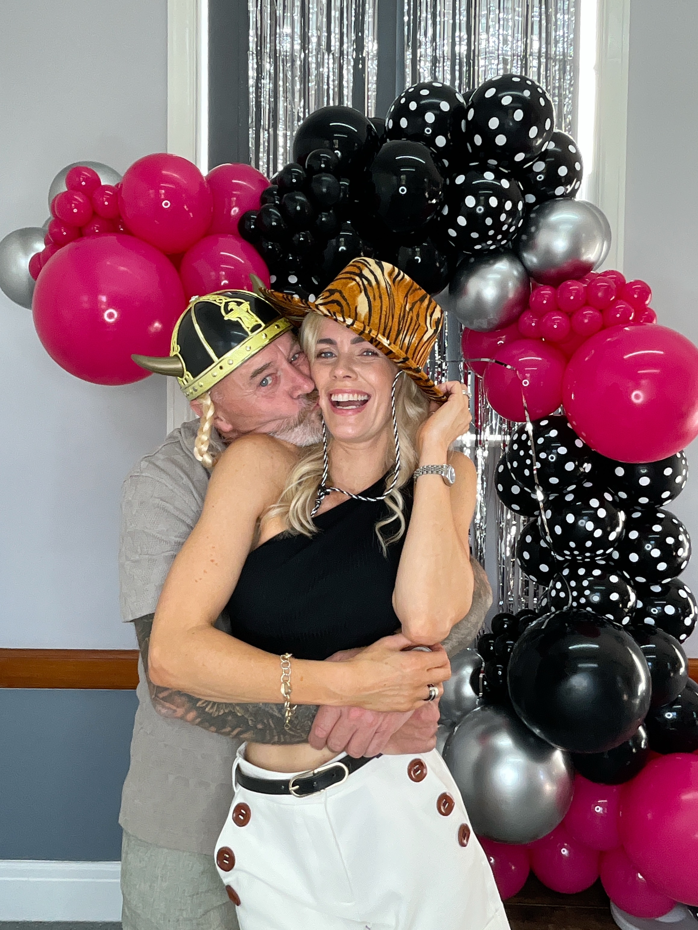 Christine’s 80th Birthday Bash! | View more photos from the event at gallery.magicimages.uk/u/MagicImages/Christine’s-80th-Birthday-Bash