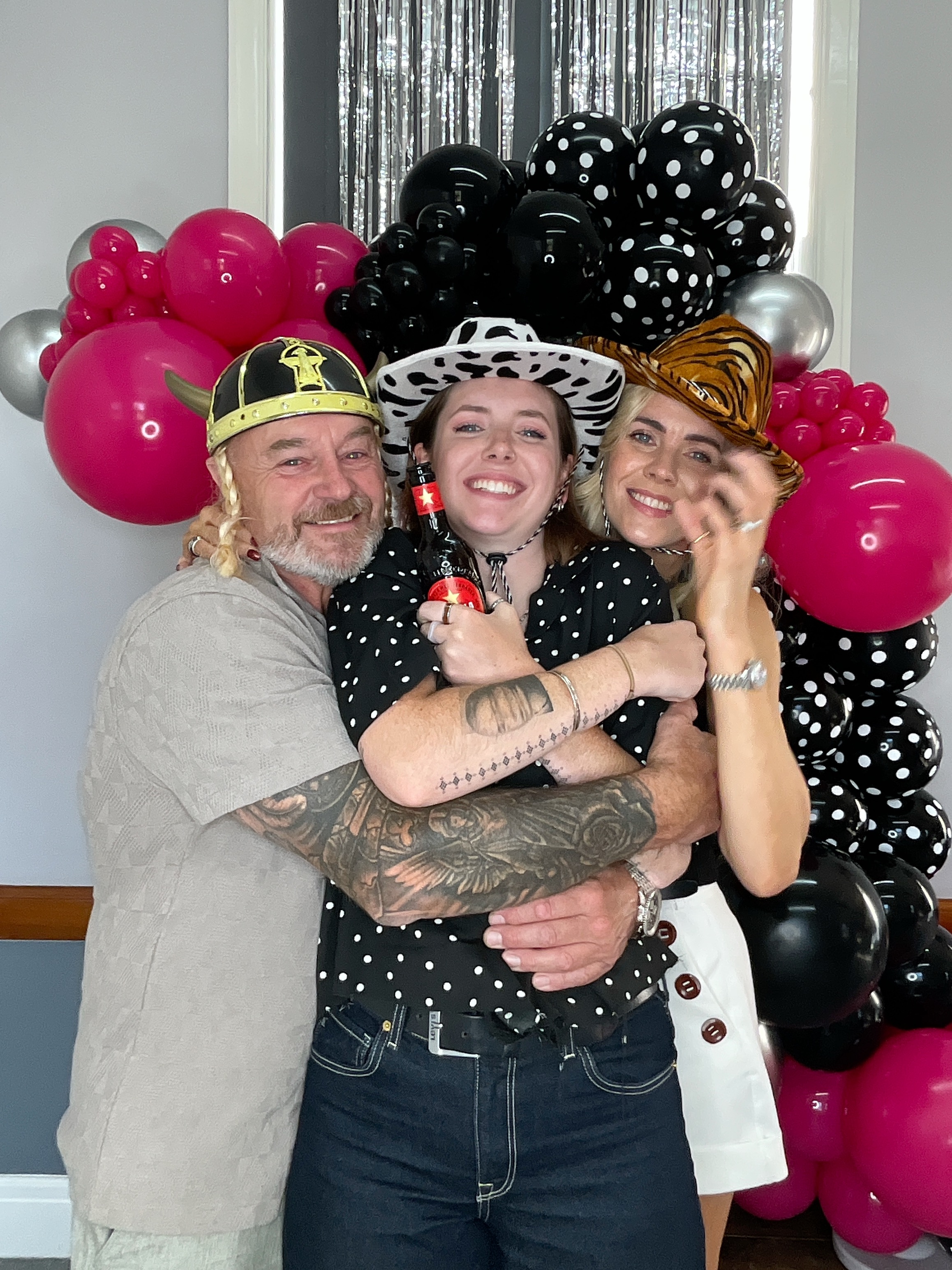 Christine’s 80th Birthday Bash! | View more photos from the event at gallery.magicimages.uk/u/MagicImages/Christine’s-80th-Birthday-Bash