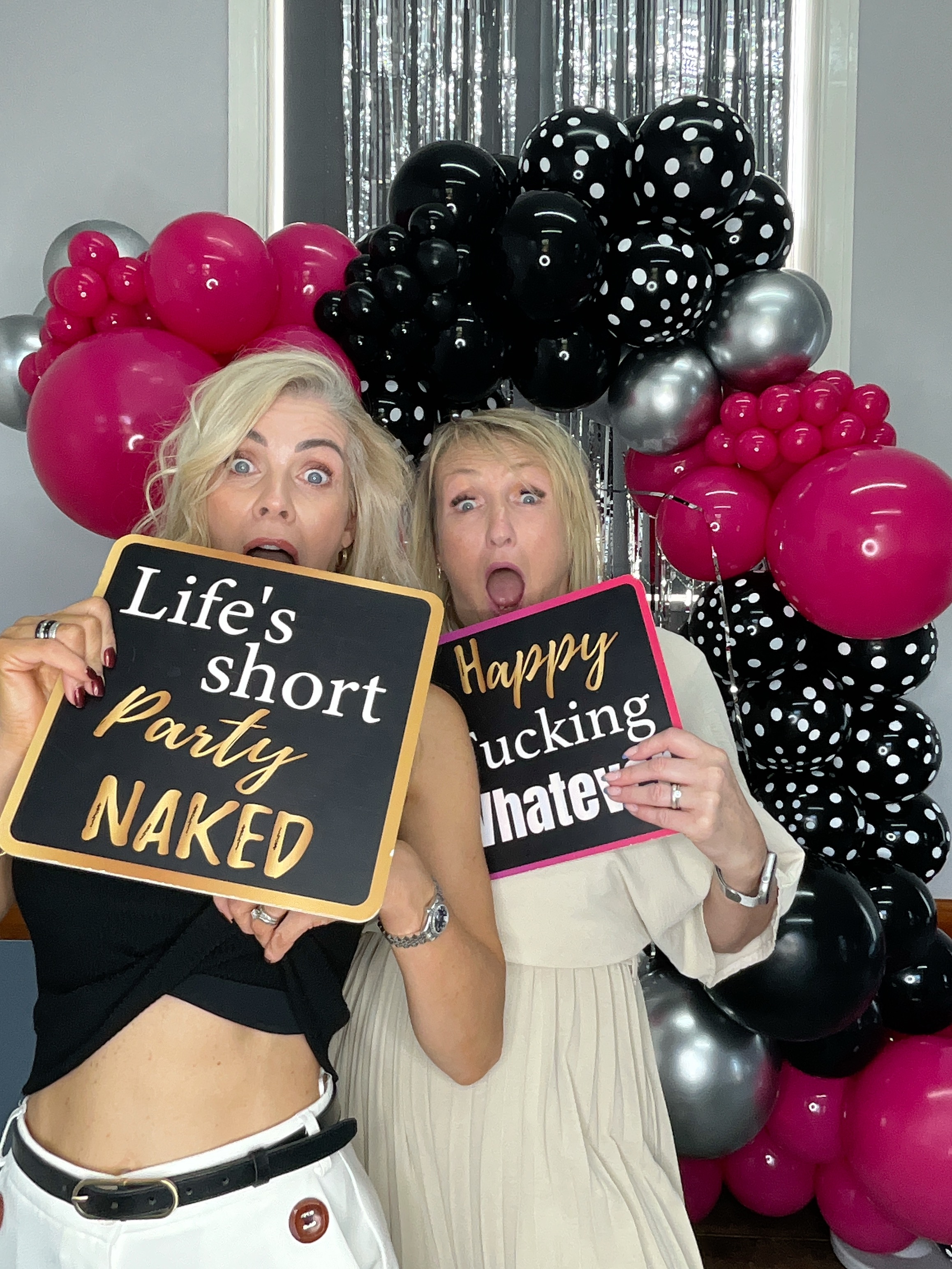 Christine’s 80th Birthday Bash! | View more photos from the event at gallery.magicimages.uk/u/MagicImages/Christine’s-80th-Birthday-Bash