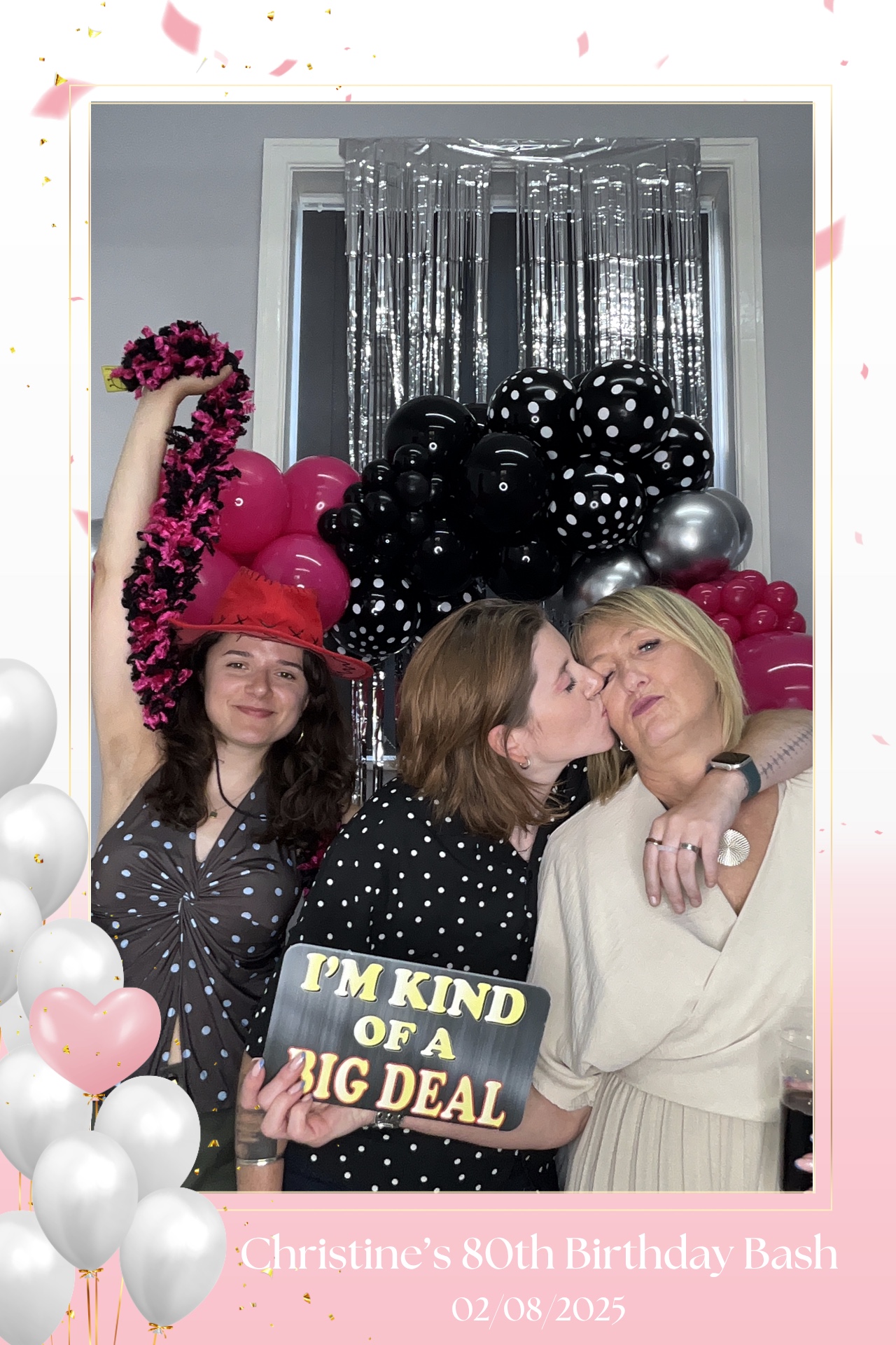 Christine’s 80th Birthday Bash! | View more photos from the event at gallery.magicimages.uk/u/MagicImages/Christine’s-80th-Birthday-Bash