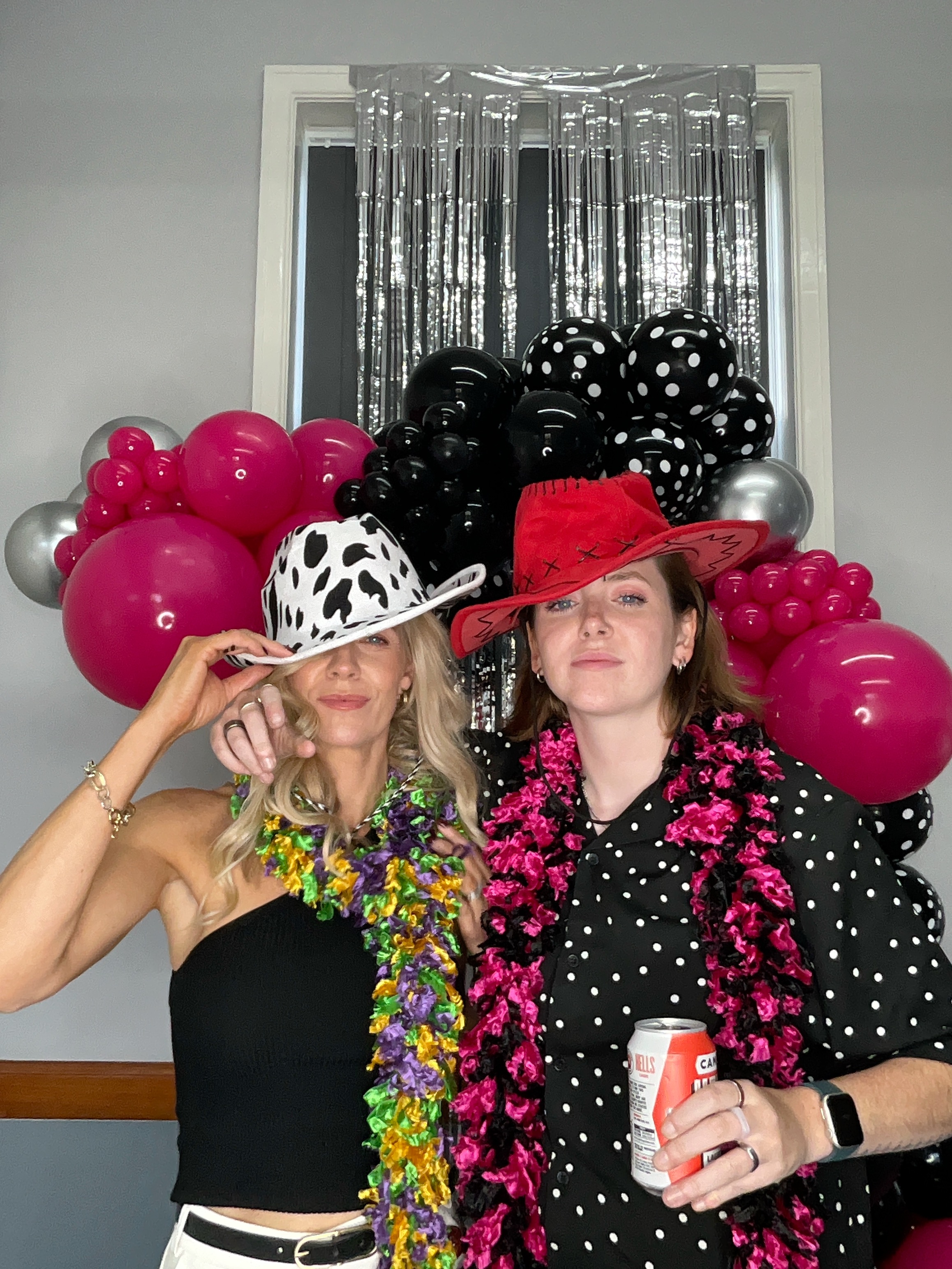 Christine’s 80th Birthday Bash! | View more photos from the event at gallery.magicimages.uk/u/MagicImages/Christine’s-80th-Birthday-Bash