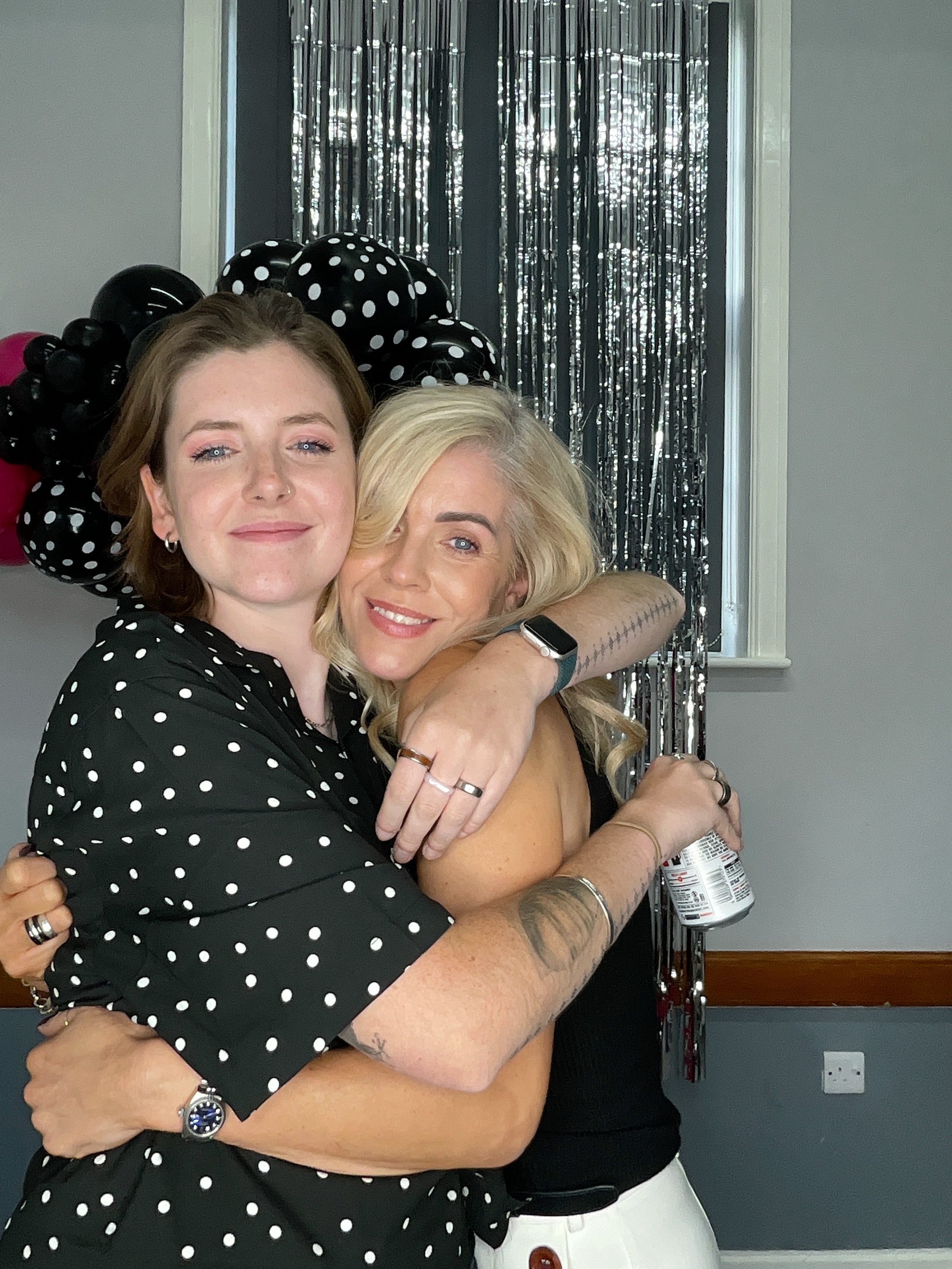 Christine’s 80th Birthday Bash! | View more photos from the event at gallery.magicimages.uk/u/MagicImages/Christine’s-80th-Birthday-Bash