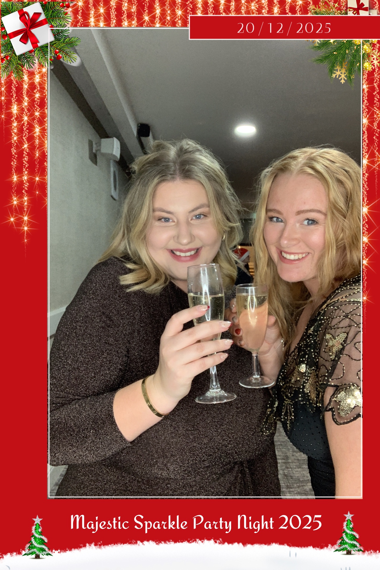 Christmas Party Nights  | View more photos from the event at gallery.magicimages.uk/u/MagicImages/Christmas-Party-Nights-6