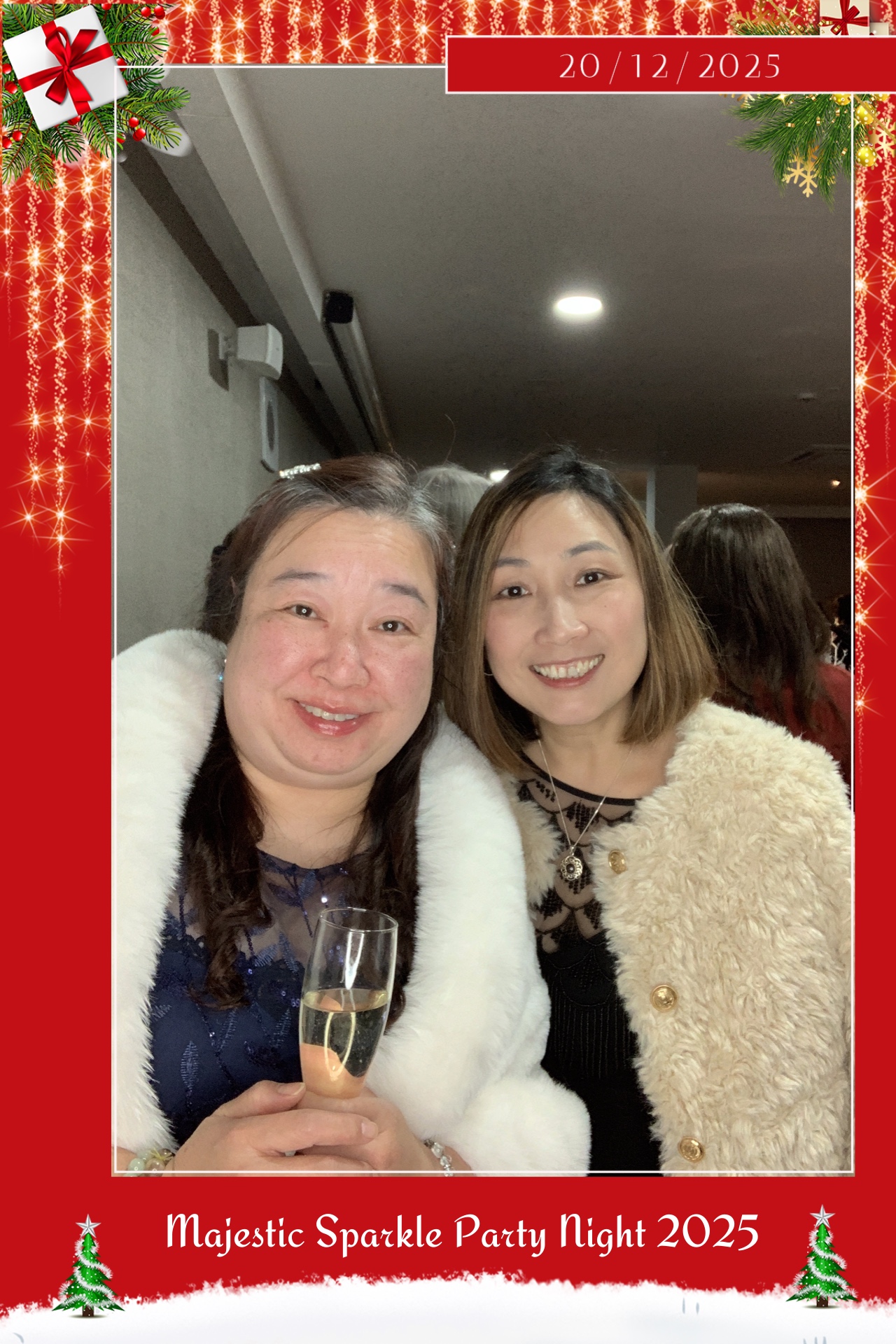 Christmas Party Nights  | View more photos from the event at gallery.magicimages.uk/u/MagicImages/Christmas-Party-Nights-6