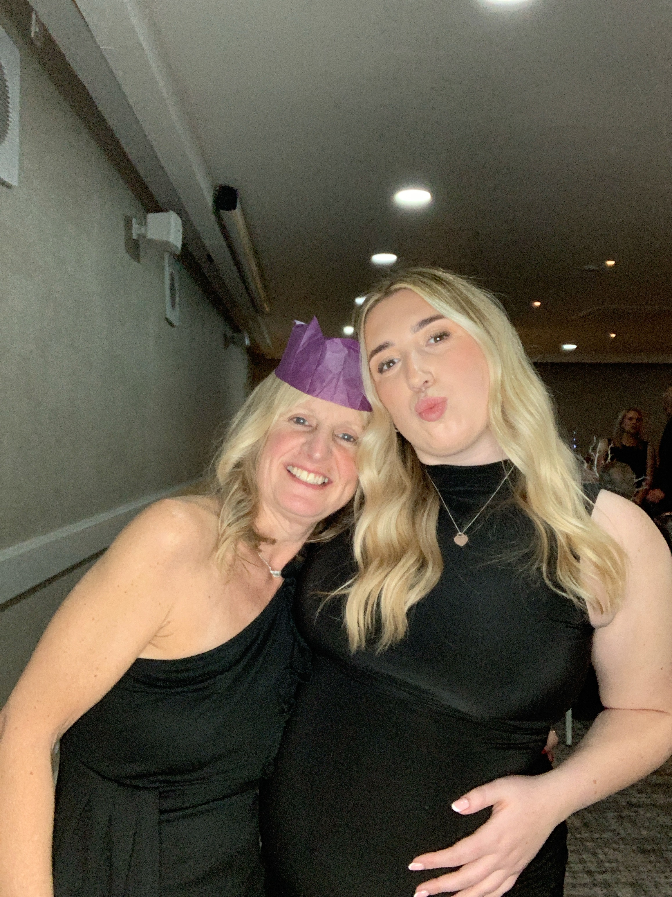 Christmas Party Nights  | View more photos from the event at gallery.magicimages.uk/u/MagicImages/Christmas-Party-Nights-6