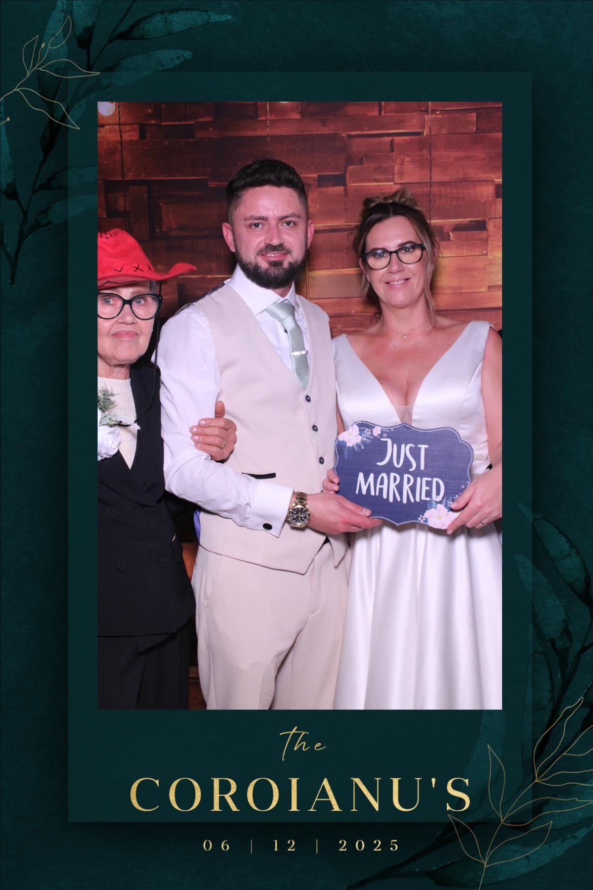 Dan and Becks's wedding | View more photos from the event at gallery.magicimages.uk/u/MagicImages/Dan-and-Beckss-wedding