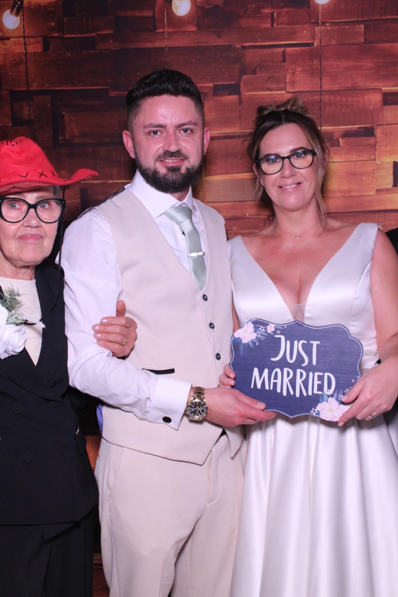 Dan and Becks's wedding | View more photos from the event at gallery.magicimages.uk/u/MagicImages/Dan-and-Beckss-wedding