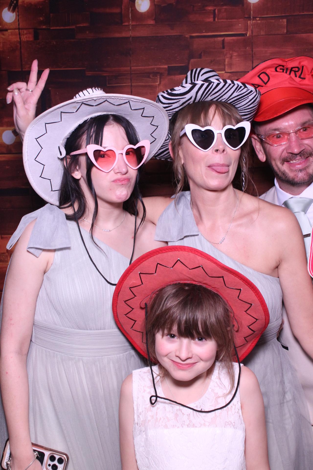 Dan and Becks's wedding | View more photos from the event at gallery.magicimages.uk/u/MagicImages/Dan-and-Beckss-wedding