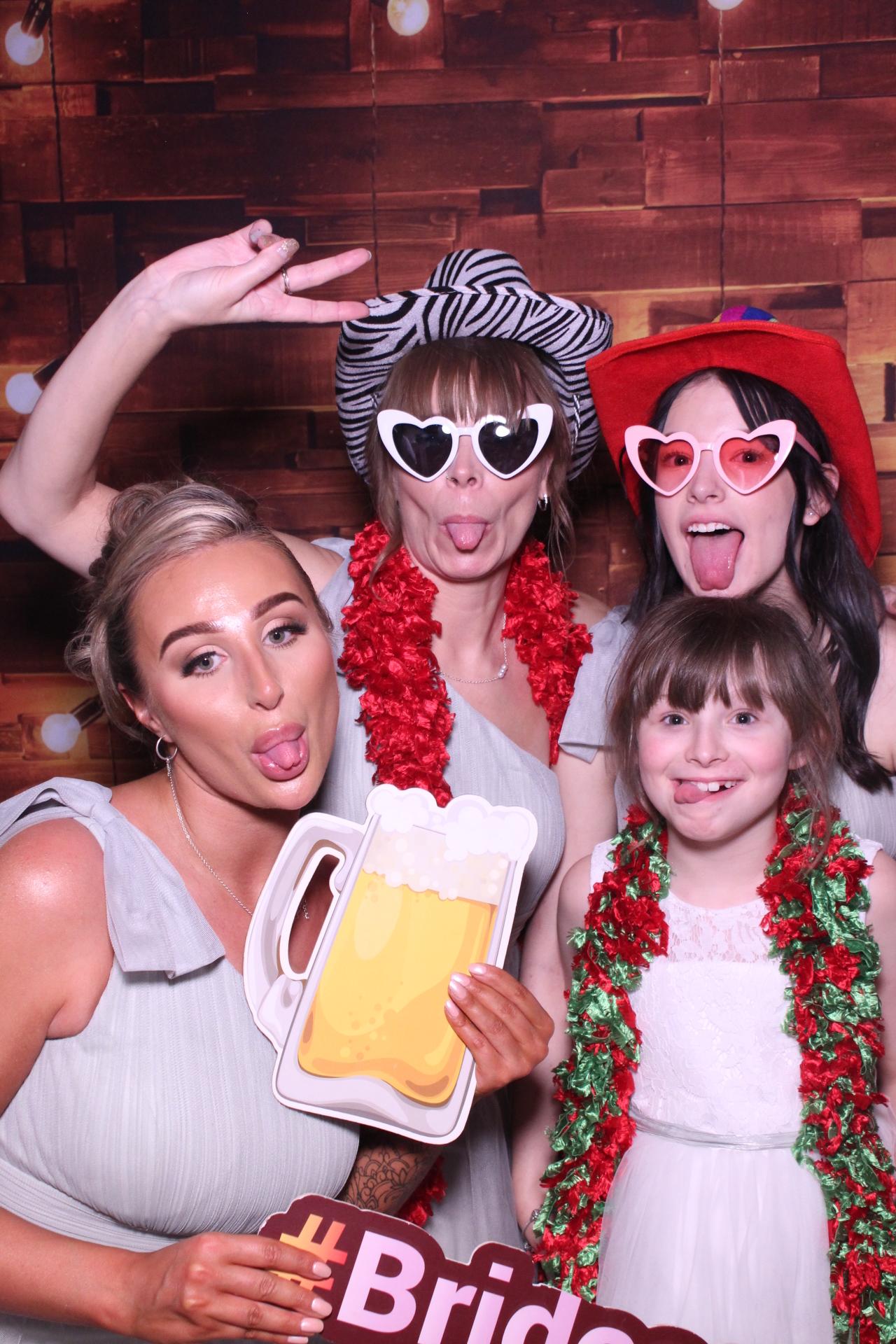 Dan and Becks's wedding | View more photos from the event at gallery.magicimages.uk/u/MagicImages/Dan-and-Beckss-wedding