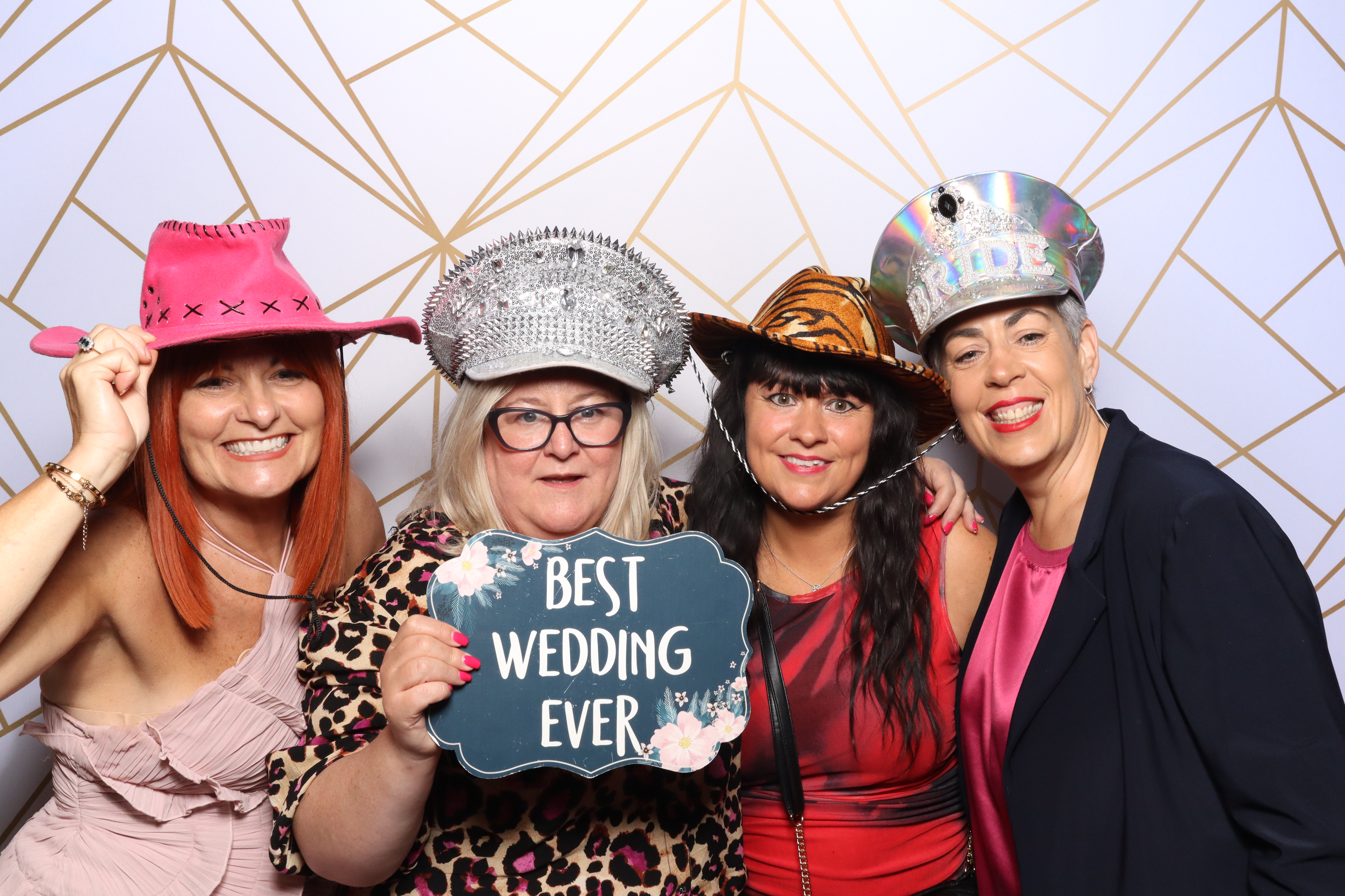Dawn & Amy  | View more photos from the event at gallery.magicimages.uk/u/MagicImages/Dawn-Amy