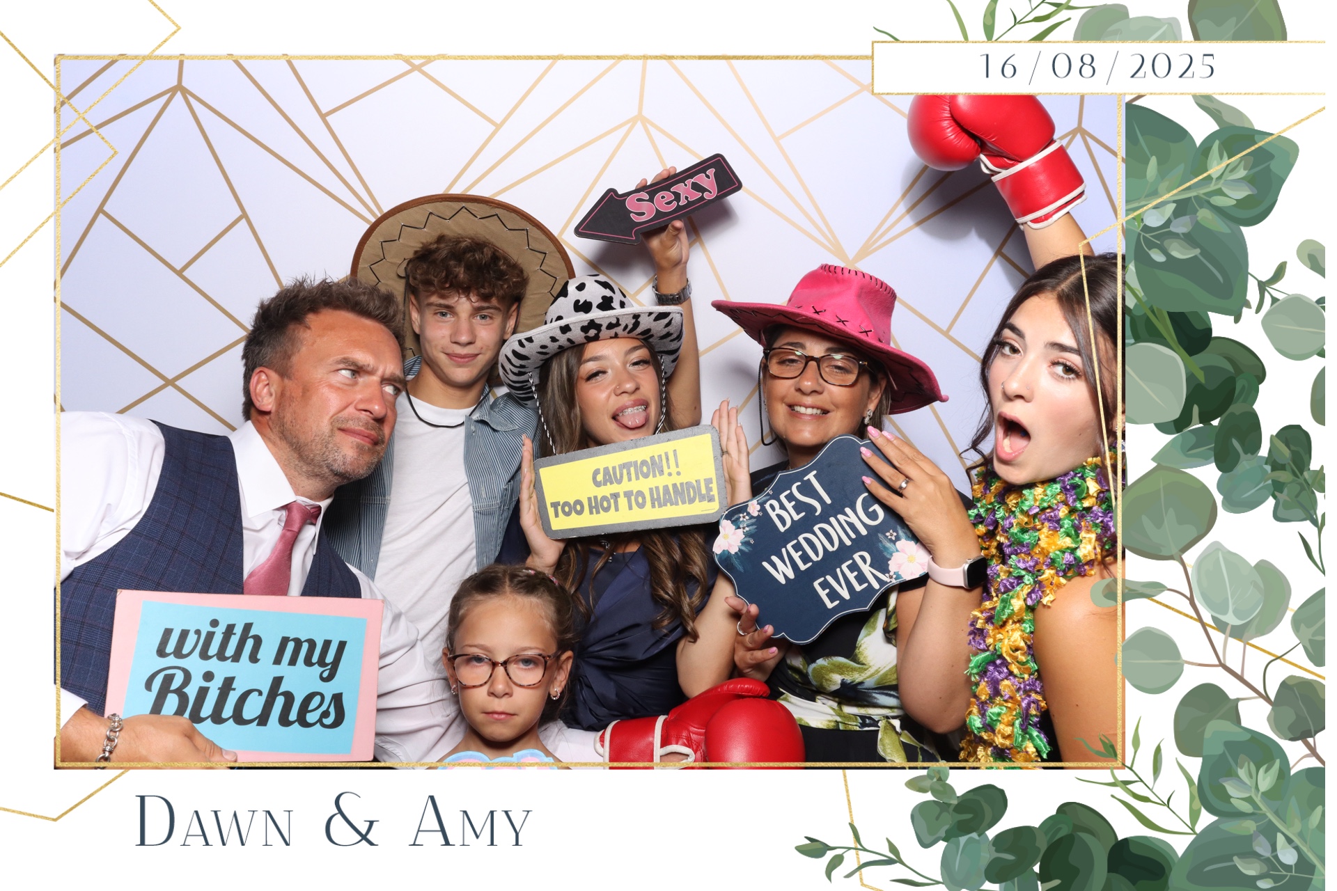 Dawn & Amy  | View more photos from the event at gallery.magicimages.uk/u/MagicImages/Dawn-Amy